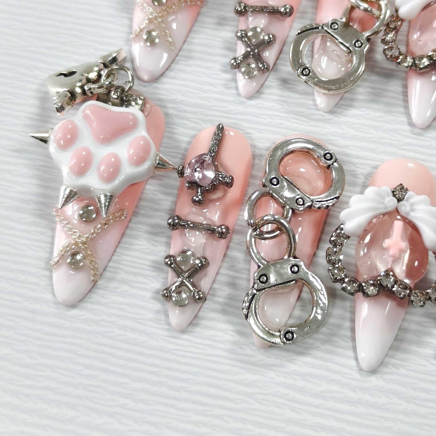 Hantyer Nude Ombre Gothic Press on Nails with Cat Paw Print & Silver Charms, Long Stiletto Glossy Sweet Cute Fake Nails, Reusable Kawaii False Nails for Women Birthday Party Cat Lover Gifts (Size M)