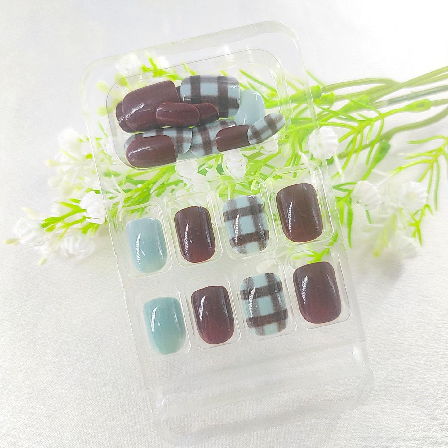 24Pcs Women Press on Nails Square Fake Nails Short Burgundy Nail Press ons Light Blue Glue on Nails with Lattice Lines Designs Winter Glossy Artificial Stick on Nails for Girls