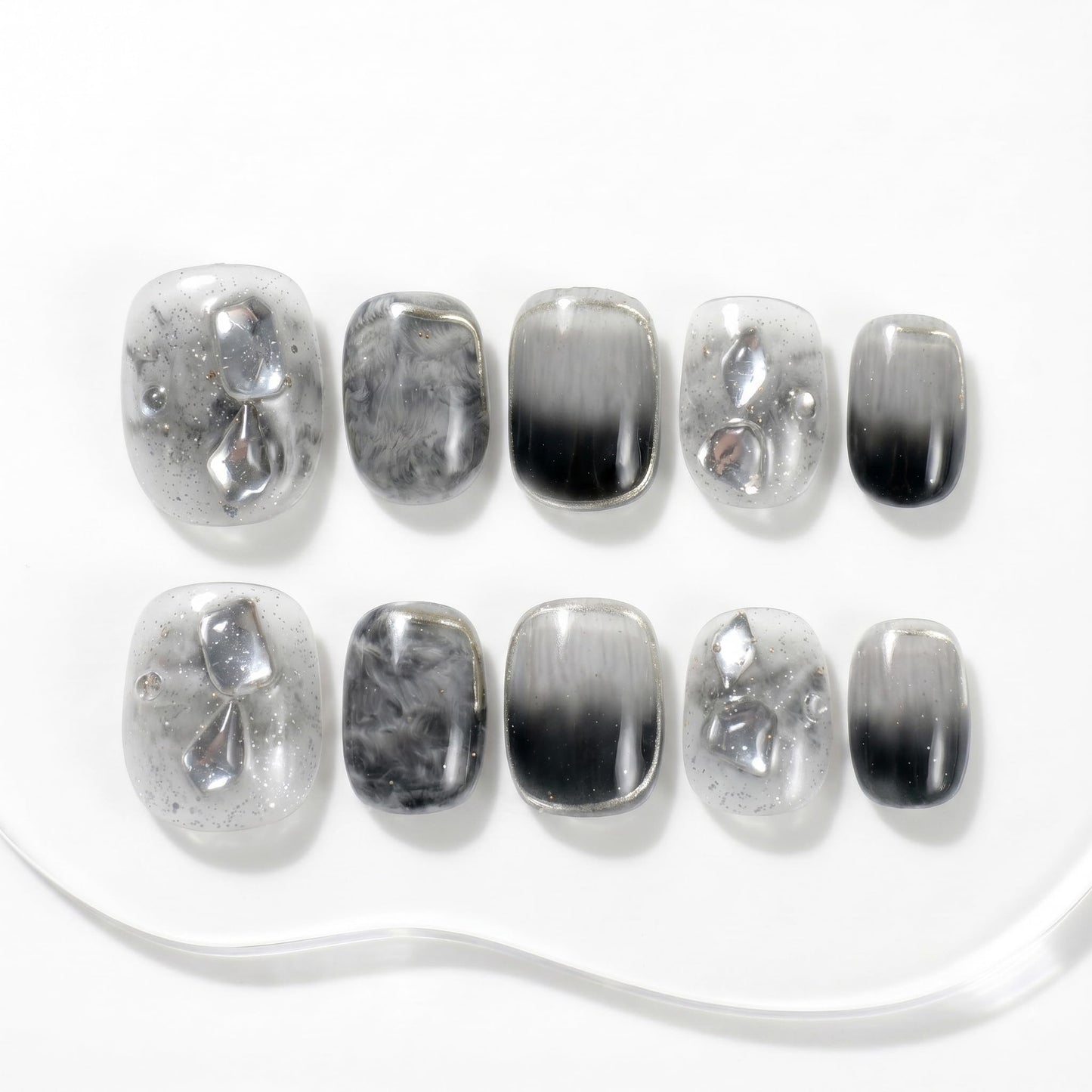 Sun&Beam Nails Handmade Short Round Black False Nail Tips with Cute 3D Diamond Popular Charm Design Press On Nails 10 Pcs (#58 S)