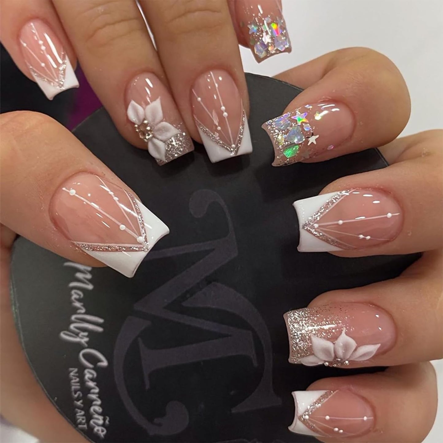 Luxury Press on Nails Medium Square Handmade 3D Unique Reusable ABS Material Fake Nails White French Tip False Nails with Glitter Flower Designs Elegant Glossy Glue on Nail Thick Acrylic Nail(S)