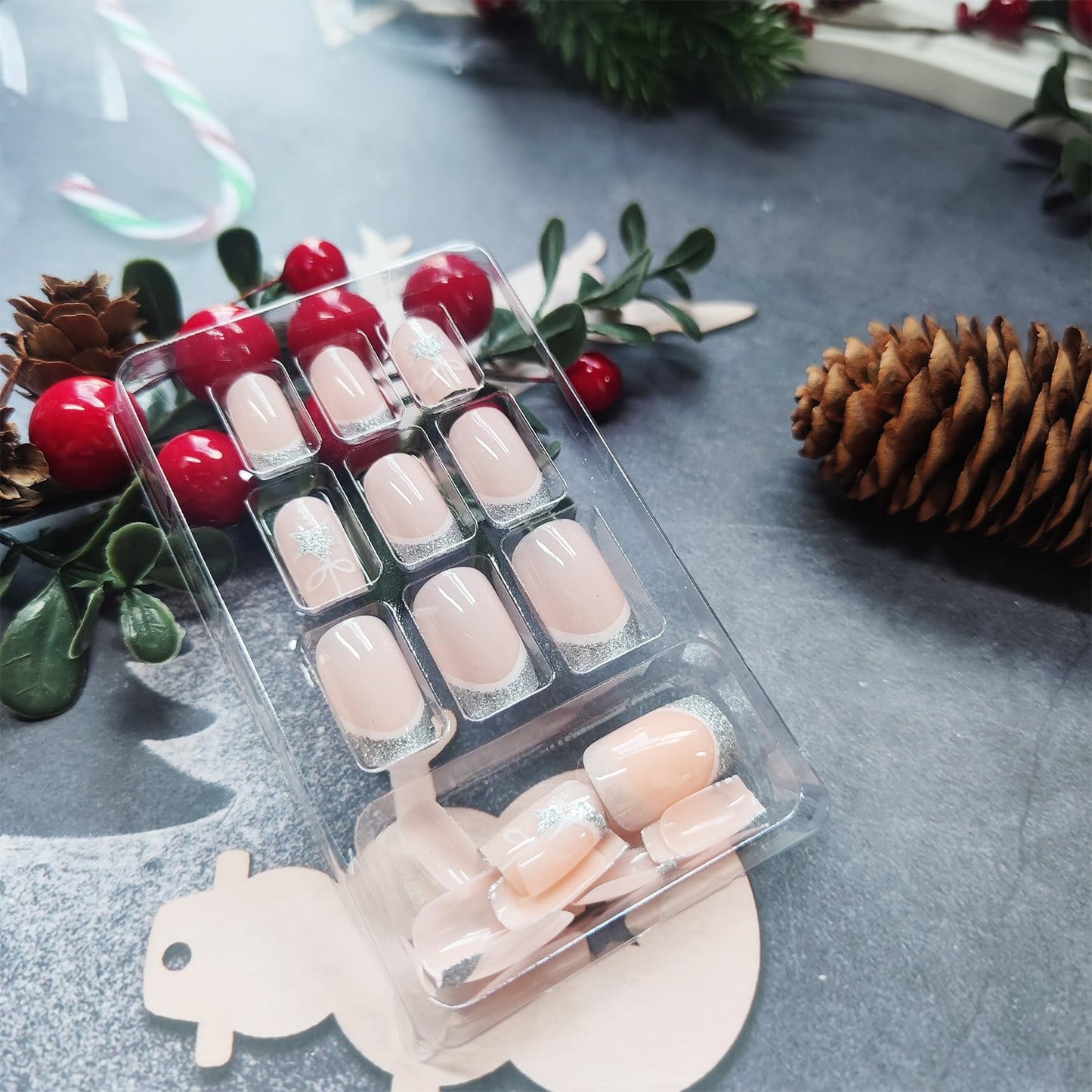 Christmas Medium Square False Nails 24Pcs Sparkly Stars Press on Nails French Tips Gel Glue on Nail New Year Stick on Fingernails Glossy Silver Glitter Acrylic Fake Nail for Women Xmas Gift