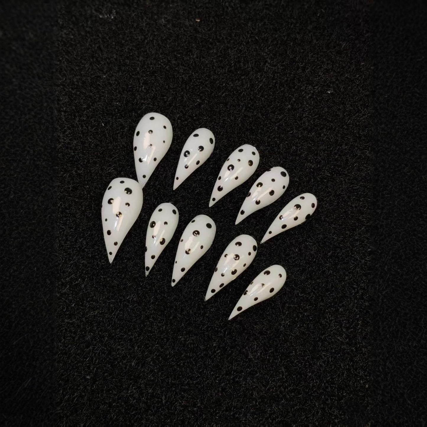 Handmade Long Curved Press on Nails Luxury Black Polka Dot Fake Nail with Designs Eagle Claw Extra Curved Press on Nails Full Cover Artificial Acrylic Nail Stick on Nails for Women (Size M)