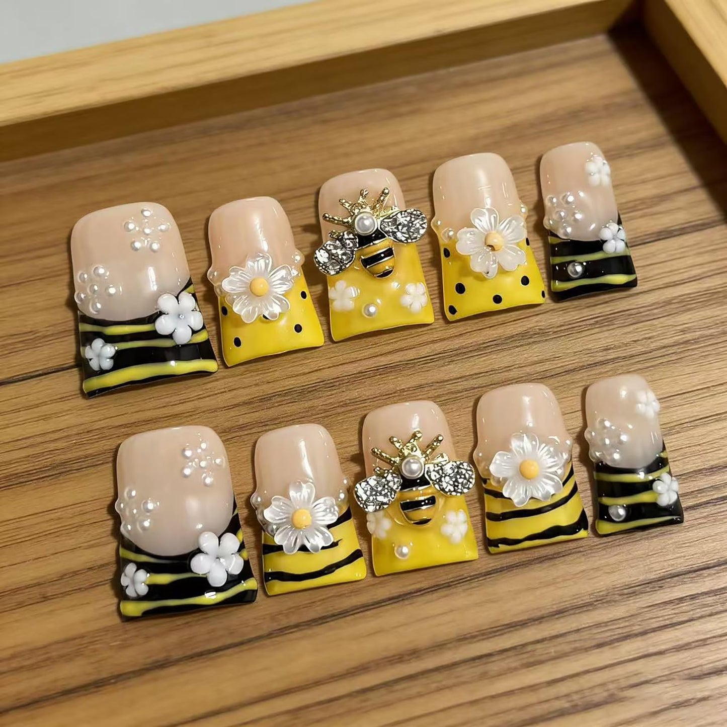 Handmade Duck Press on Nails Acrylic Fake Nails with 3D Luxury Little Bee and Flower Designs Flower Stick on Nails Full Cover Thickened False Nails for Women Nail Art DIY（S)