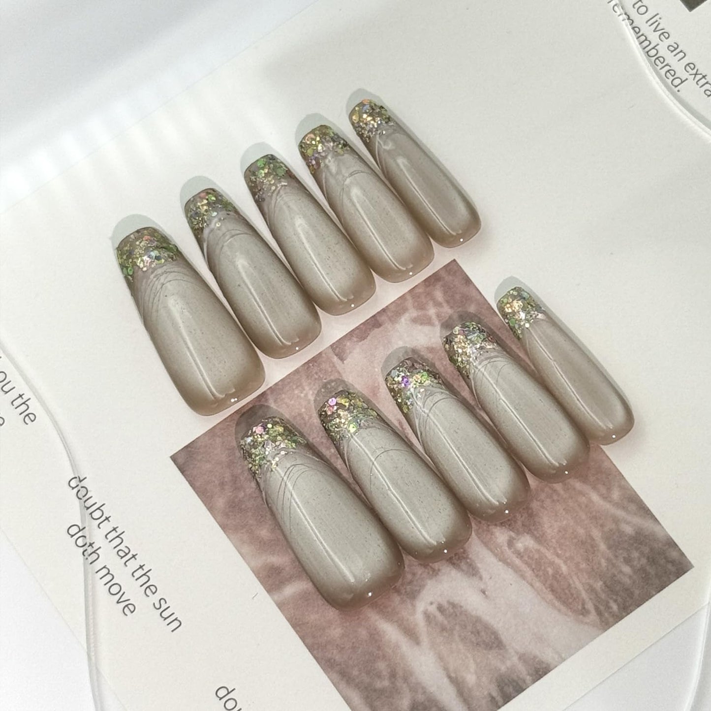 Cat Eye French Tip Press On Nails，Long Stiletto Fake Nails，Glossy Artificial Fake Nail .With Glue Tabs - 10Pcs Nail Kit for Women Girls Elegant & Durable Artificial Nails for Instant Manicure.