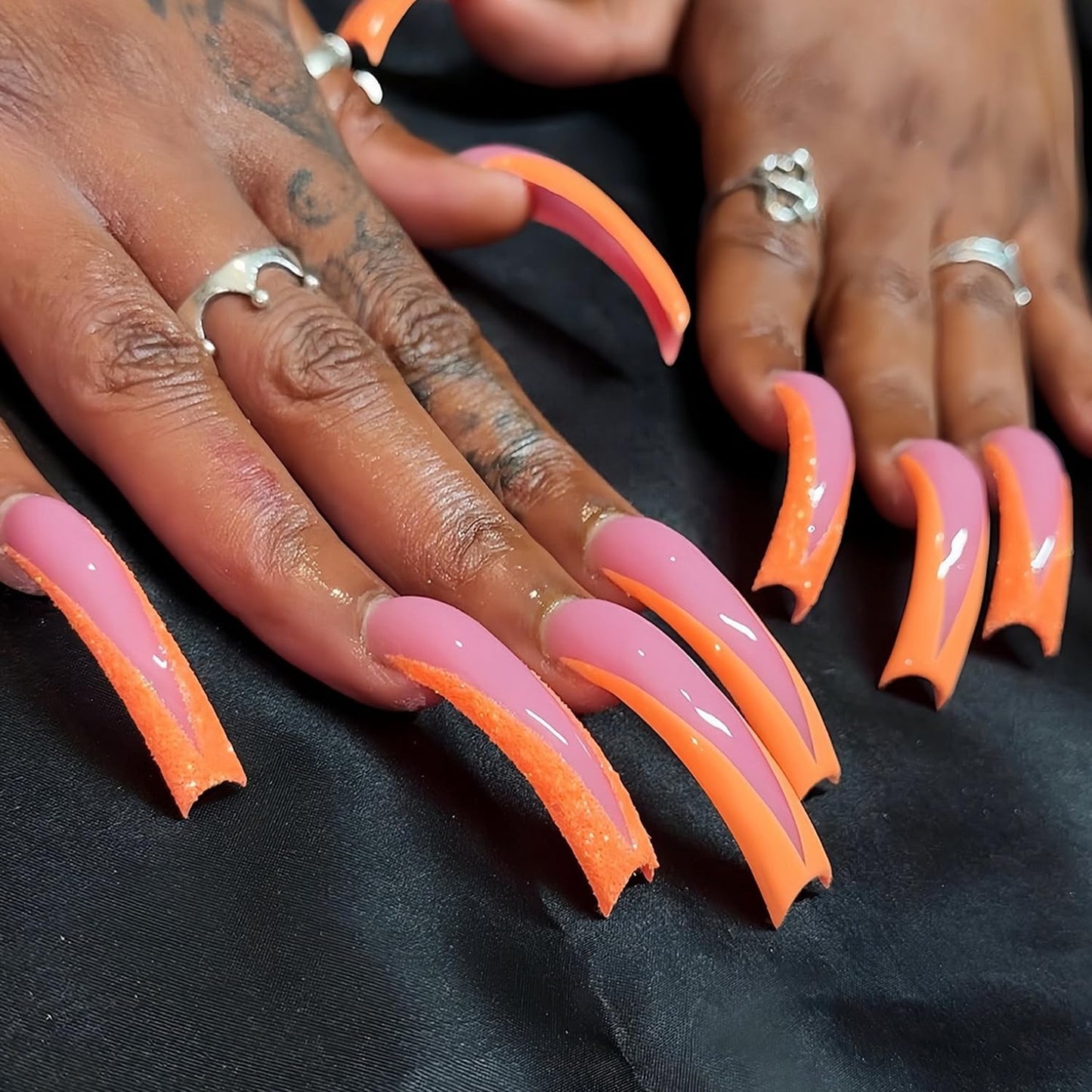 24pcs Curve Press on Nails Extra Long Fake Nails Orange French Tip Press ones with designs Acrylic Glue on Nails Women Girls Glitter Art Manicure for Daily Nail Supplies
