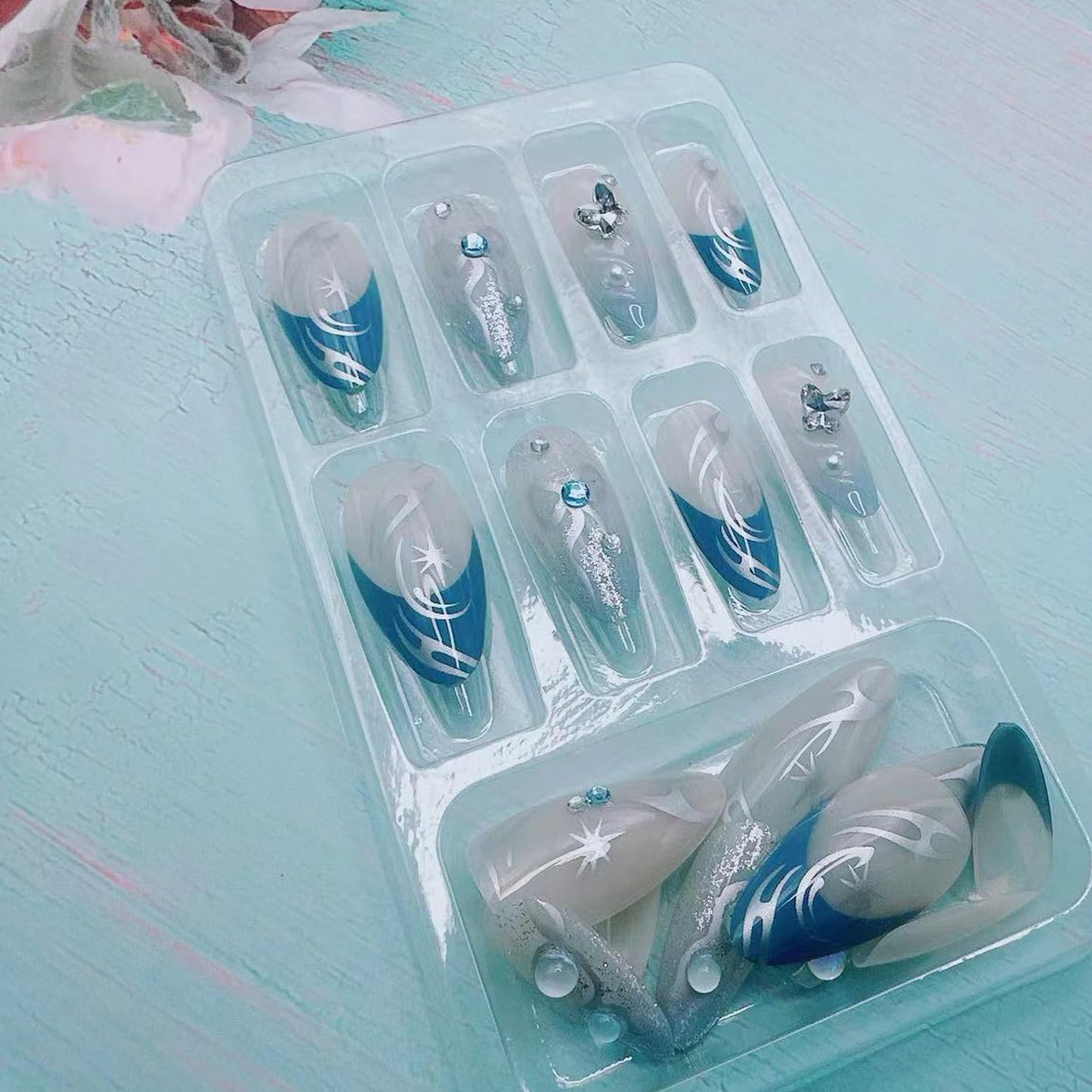 Blue Gradient Press on Nails Medium Almond Fake Nails with 3D Rhinestones Design Charms Nails French Tip Press on Almond Shape Cute Sliver Star Stick on Nails False Nails for Women Daily Wear 24Pcs
