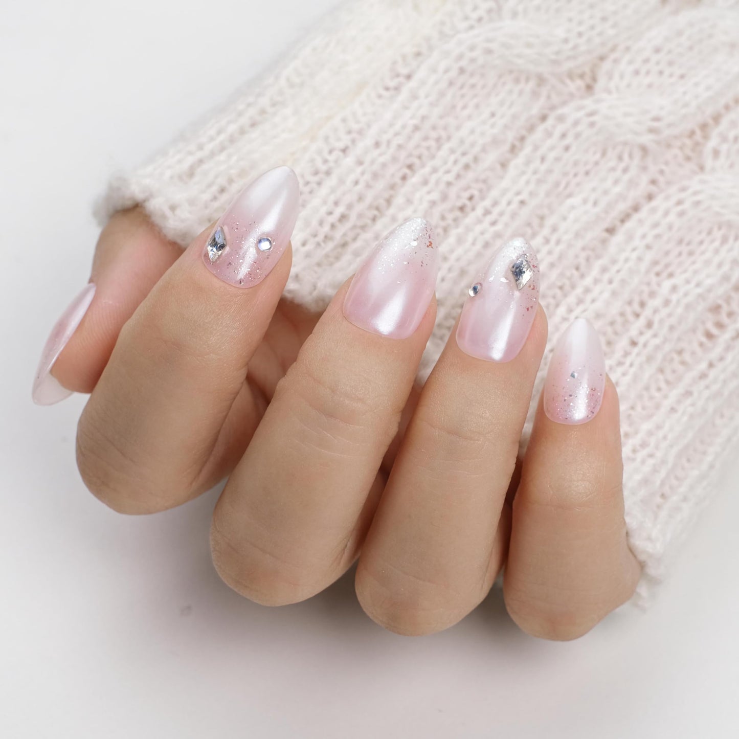NAILIQUE Press On Nails Short Almond (Short Almond - Opalite Glaze)