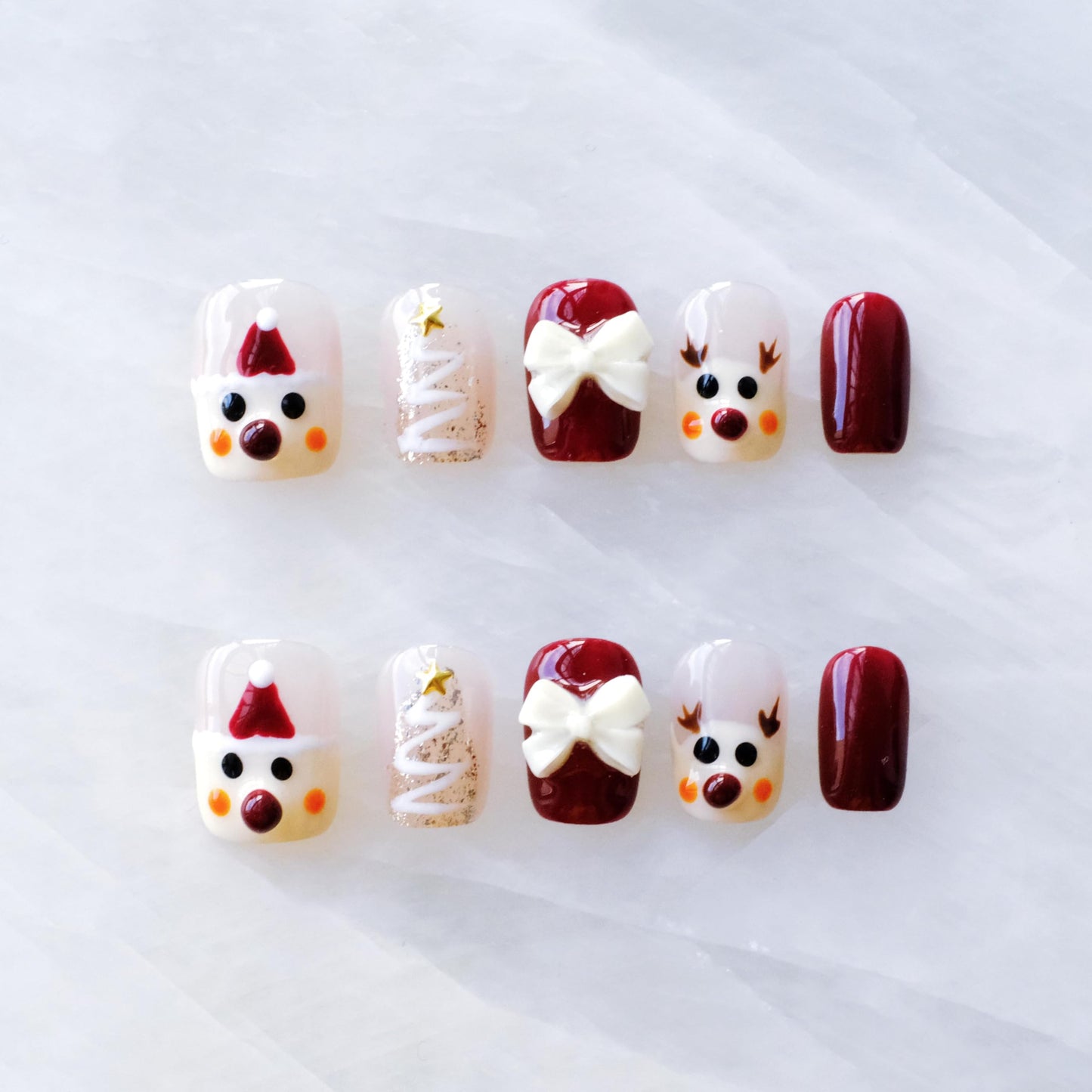 [GLORS] Christmas Press-on Nails, Short Square Festive Design, Holiday Nail Art Set with Reindeer and Bow, 10 Pieces (XS, SS)