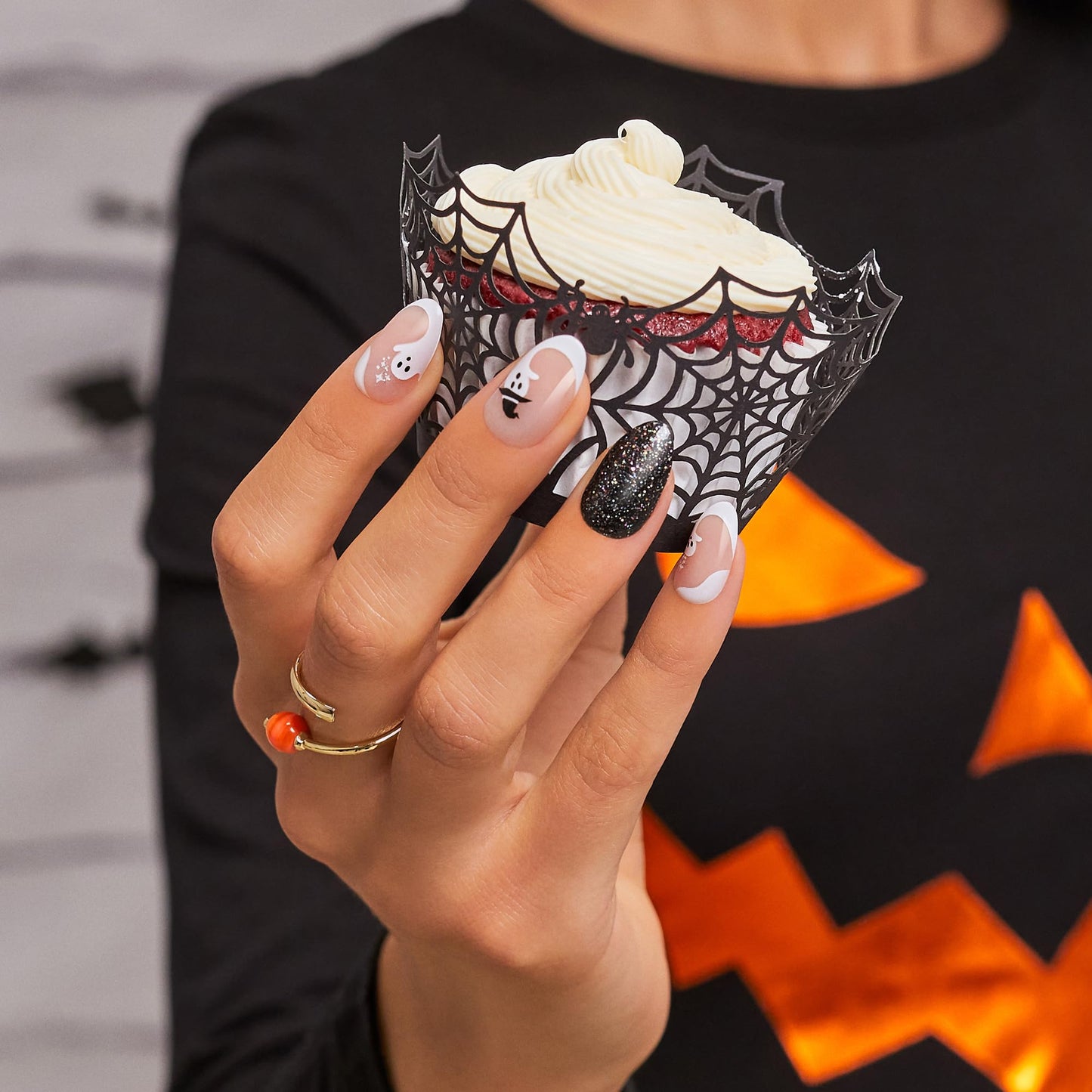 KISS imPRESS Press-On Manicure Halloween, Neutral, Medium Length, Almond Shape, PureFit Technology, Chip Proof, Smudge Proof, Waterproof, Prep Pad, Mini Nail File, Manicure Stick & 30 Fake Nails