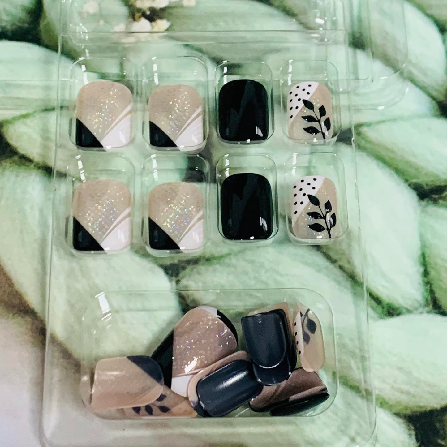 Vezocim Leaf Press on Nails Square Shapes, 24Pcs Black Short Artificial Fake Nails with Leaf Designs, Full Cover Glossy Coffin Acrylic False Nails, Stick on Fingernails for Women Girls(W1103)