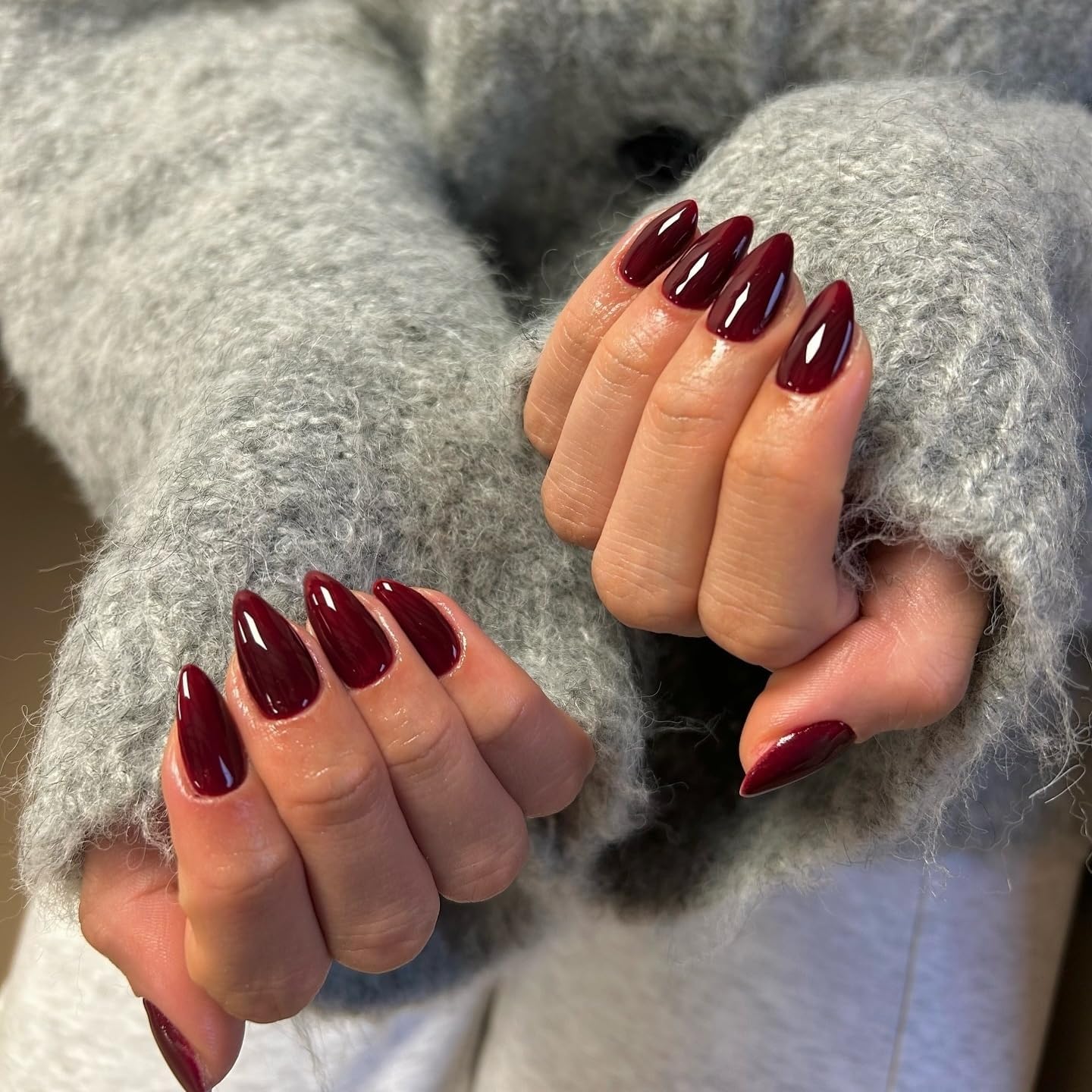 KQueenest Dark Red Press on Nails Short Almond, 30 Pcs Fake Nails Short Stiletto, Burgundy Maroon Acrylic Nails Press on, Natural Fit, Reusable Soft Gel Stick on Nails For Women