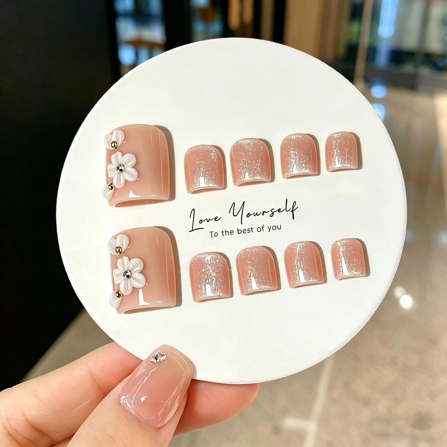 Handmade Press on Toenails White Flower Fake Toe Nails Tips Kit Press on Nails for Toes Glitter Muti-Layer Gel Thicked Acrylic Stick on Nails for Women Nail Supplies (M)