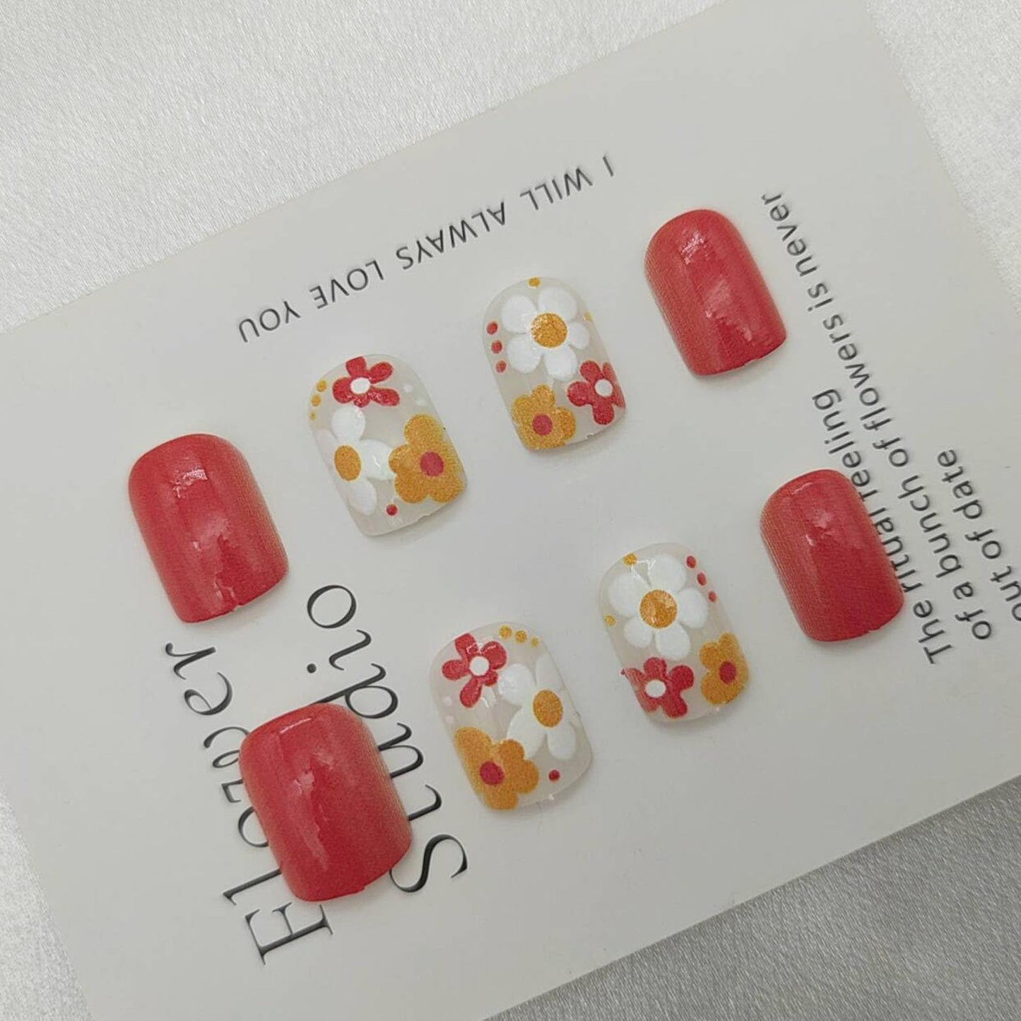 24Pcs Orange Press on Nails Short Square Fake Nails with Flower Full Cover Designs Nails Press ons White Yellow Acrylic Nails Summer Stick on Nails for Women