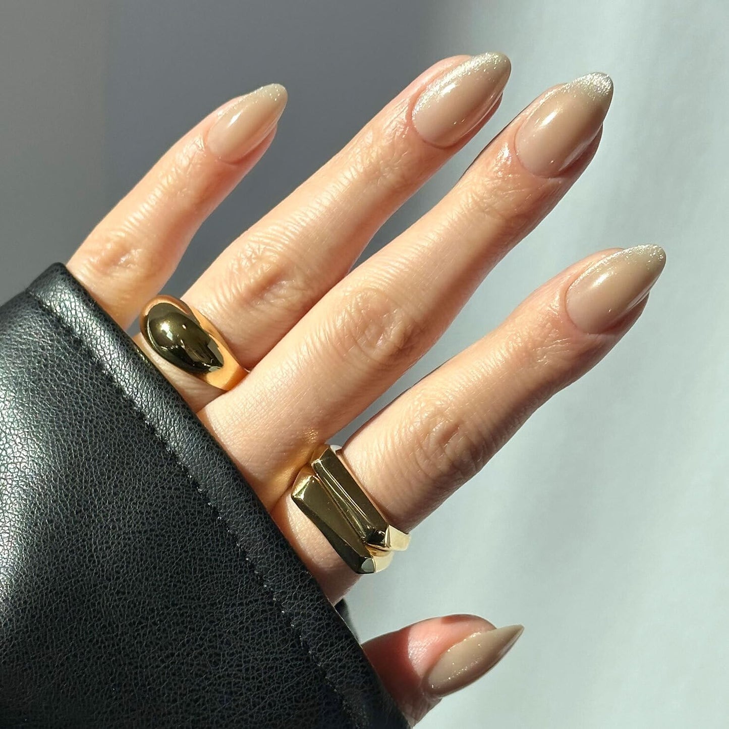 Glamnetic Press-On Nails Bundle - Rosé & Honey Bun | Short Almond Rosy-Pink Nails with a Mesmerizing Metallic Finish | Neutral Nude Velvet Sparkly Short Almond Fake Nails | Reusable Nail Kits