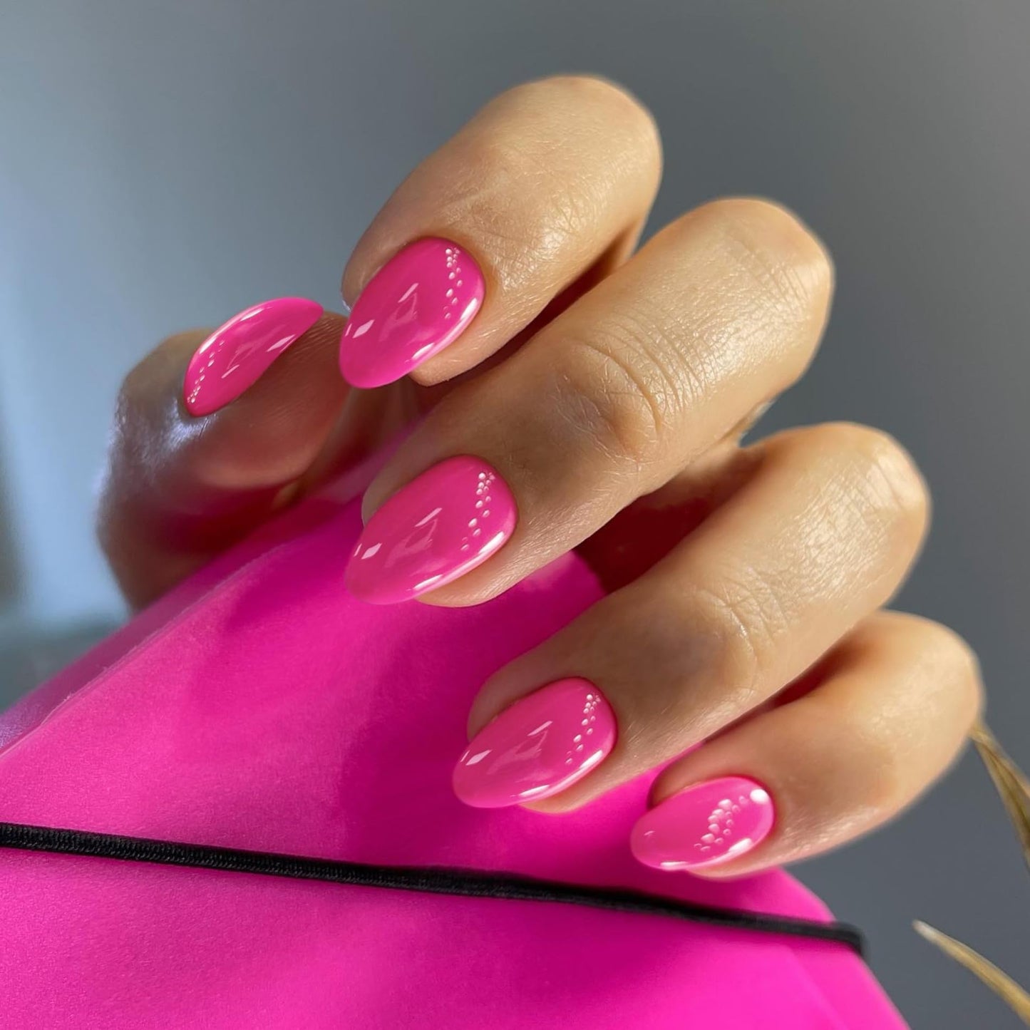 KQueenest Upgrade Hot Pink Press on Nails Short Oval, Thick Fake Nails Press on Short Round, Fushia Acrylic Nails for Women Mani, Natural Fit Glue on Nails with UV Cover in 24 Pcs
