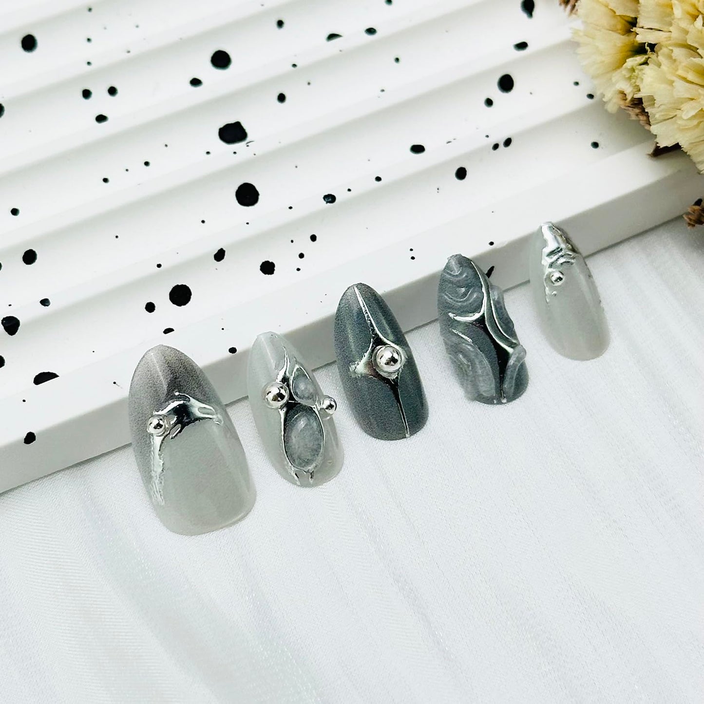 30pcs French Tip Press on Nails Medium Almond Fake Nails with 3d Rhinestones Designs Glue on Nails Gothic Silver Star False Nails Grey Glossy Full Cover Artificial Acrylic Nail Decoration for Women