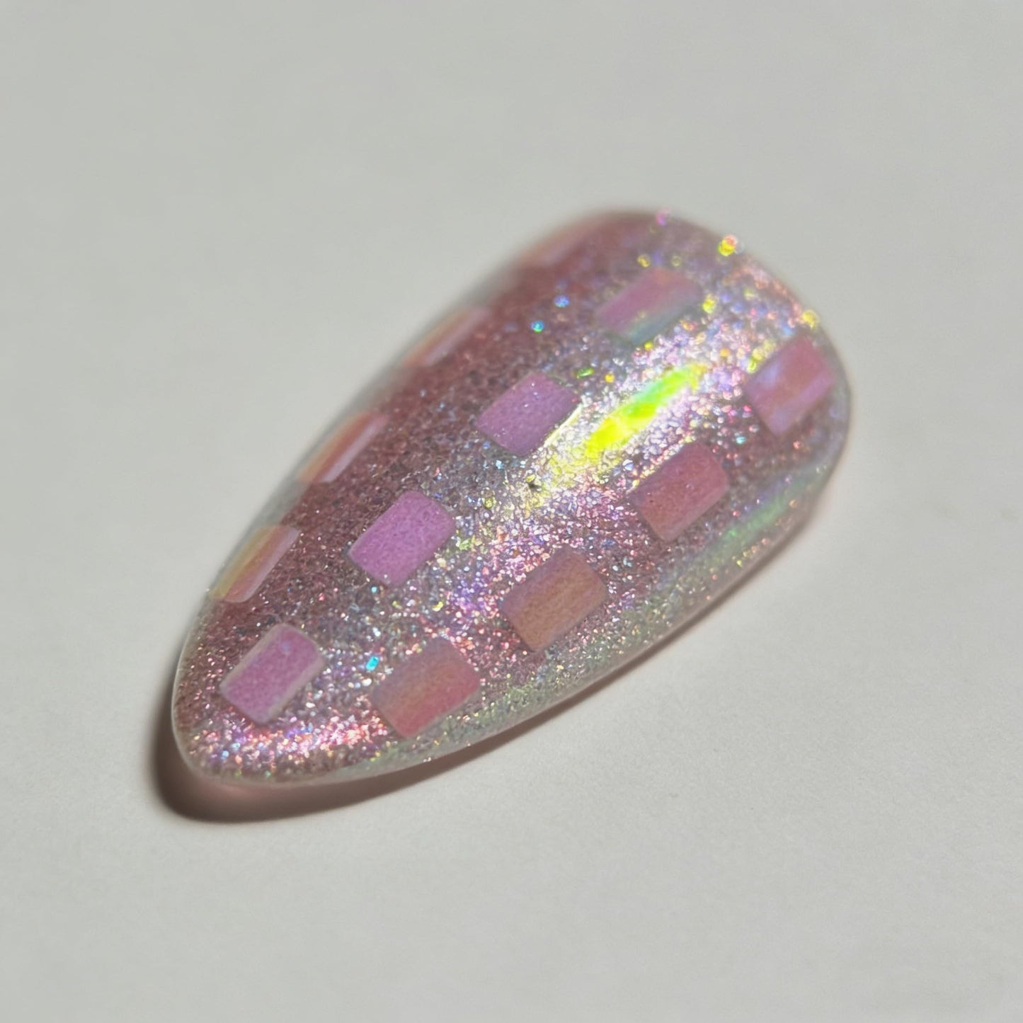 Handmade Press On Nails, Almond Shape Pink Glitter Holographic Checkerboard Fake Nails, Reusable False Nails with Gel Tabs for Women Girls, DIY Manicure for Party Daily Wear M Size