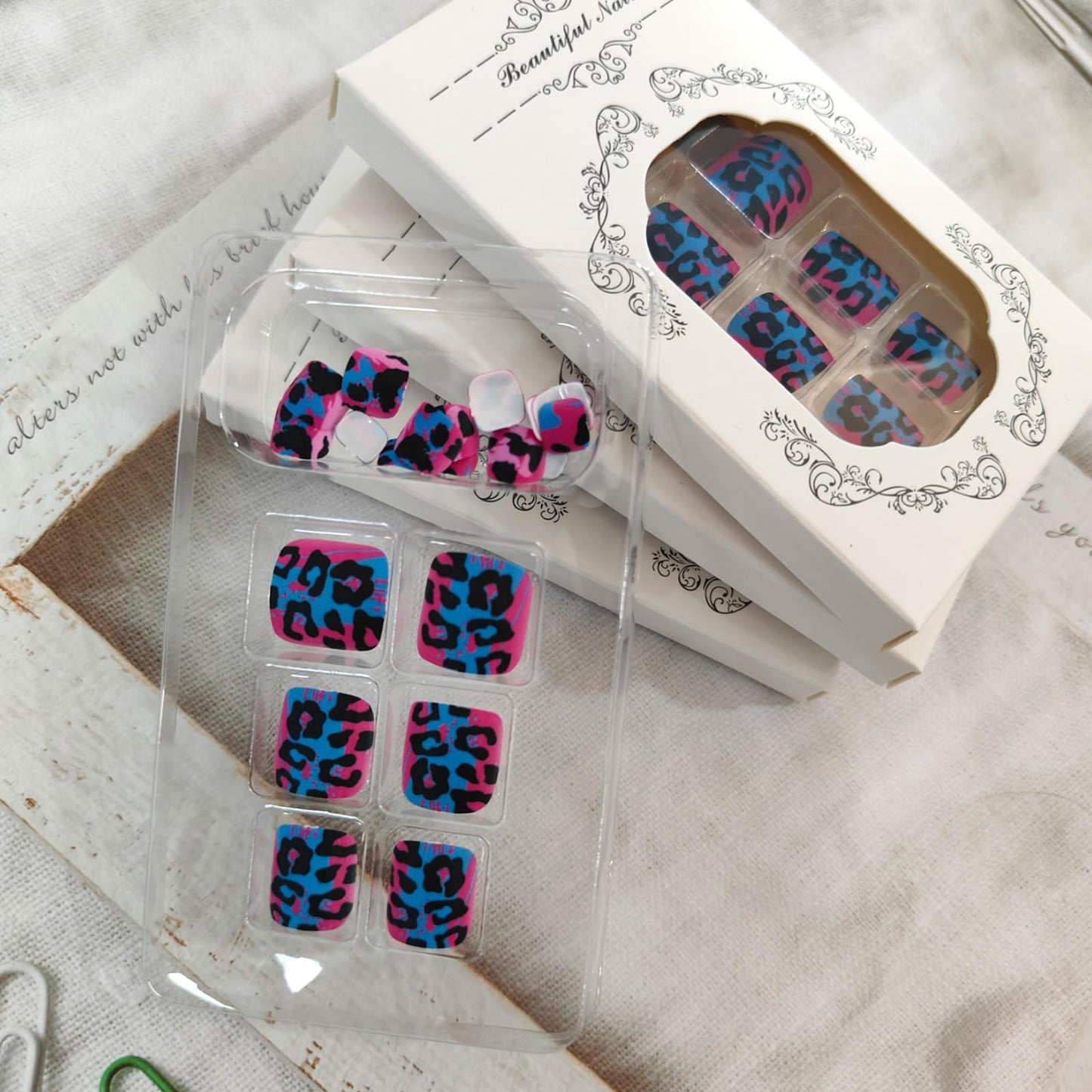 Leopard Print Press on Toenails for Women, 24Pcs Short Fake Toe Nails Rose Red Blue Acrylic Toe Nail Press ons Black Leopard Print False Toenails Reusable Glue on Nails Summer Fashion Nail Art
