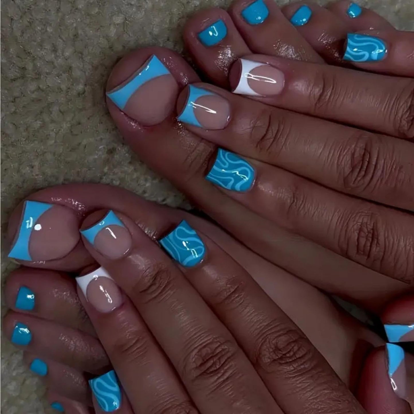 48Pcs Blue Press on Toenails Short Square Press on Nails Blue White French Tips False Nails with Water Ripple Design Glossy Skintones Fake Toenails Summer Fake Nails Kit for Women Girls Manicure