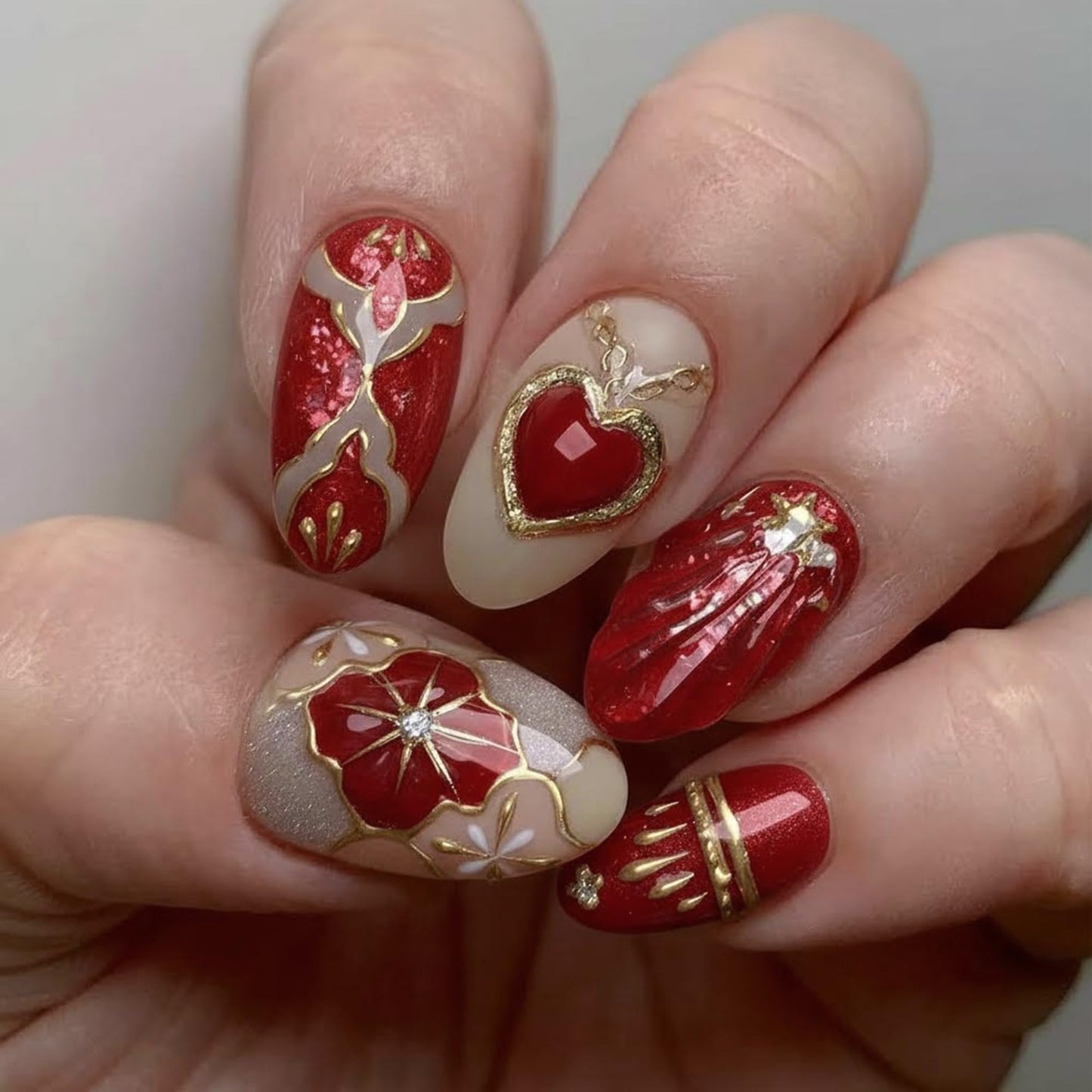 octoswave Press on Nails Almond - 30 Pcs Red Heart & Gold Floral Design Glue on Nails, Medium Short Almond Fake Nails with 3D Textured Starfish & Shell Accents, Glossy Gel Finish Luxury Nail Kit