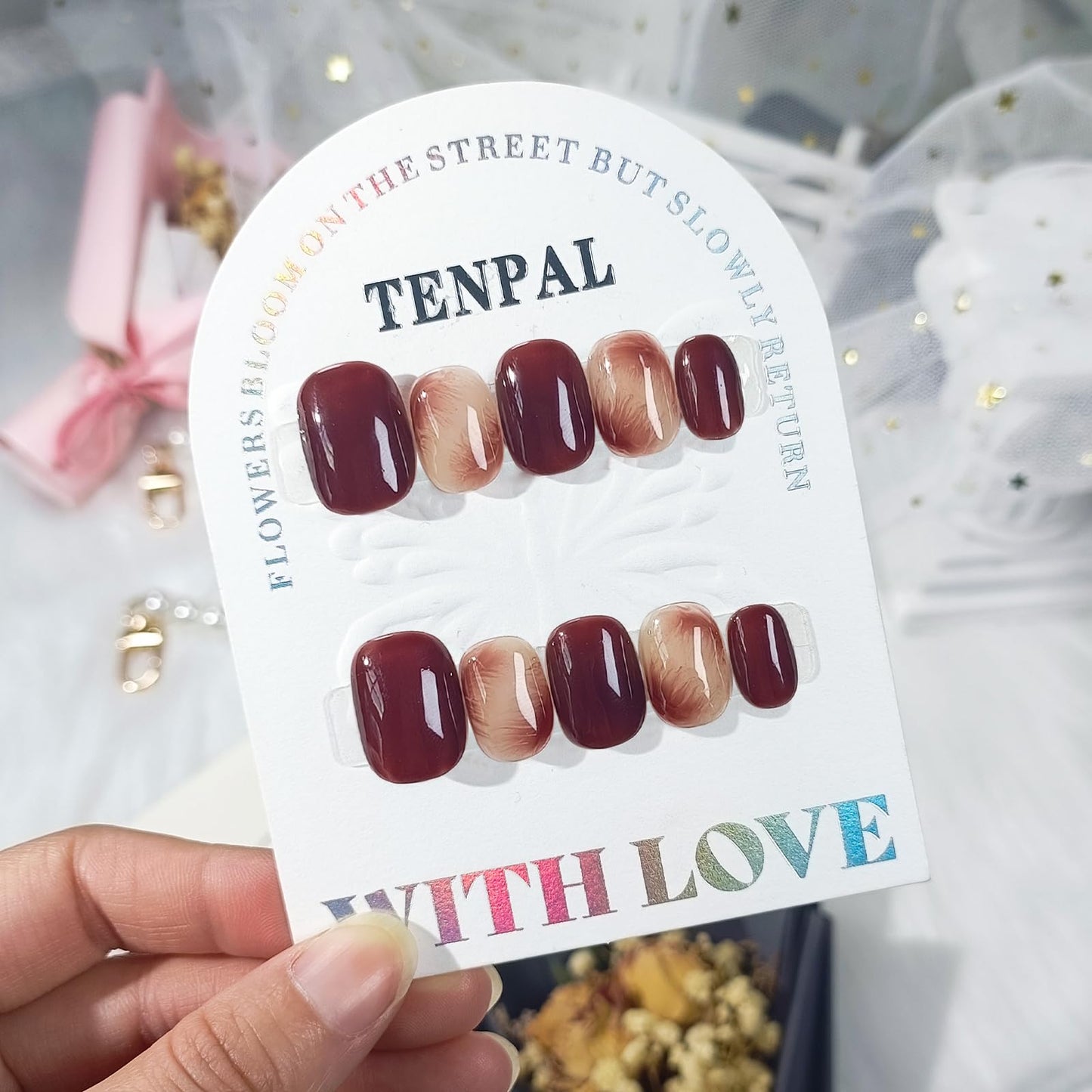 TENPAL Amber Caramel Blending Press on Nails Short Square Acrylic Nails Press Ons for Autumn and Winter Glossy Full Cover Brown Gel Fake Nails with Glue 10pcs/box Glue on Nails Short Daily Wear(XS)