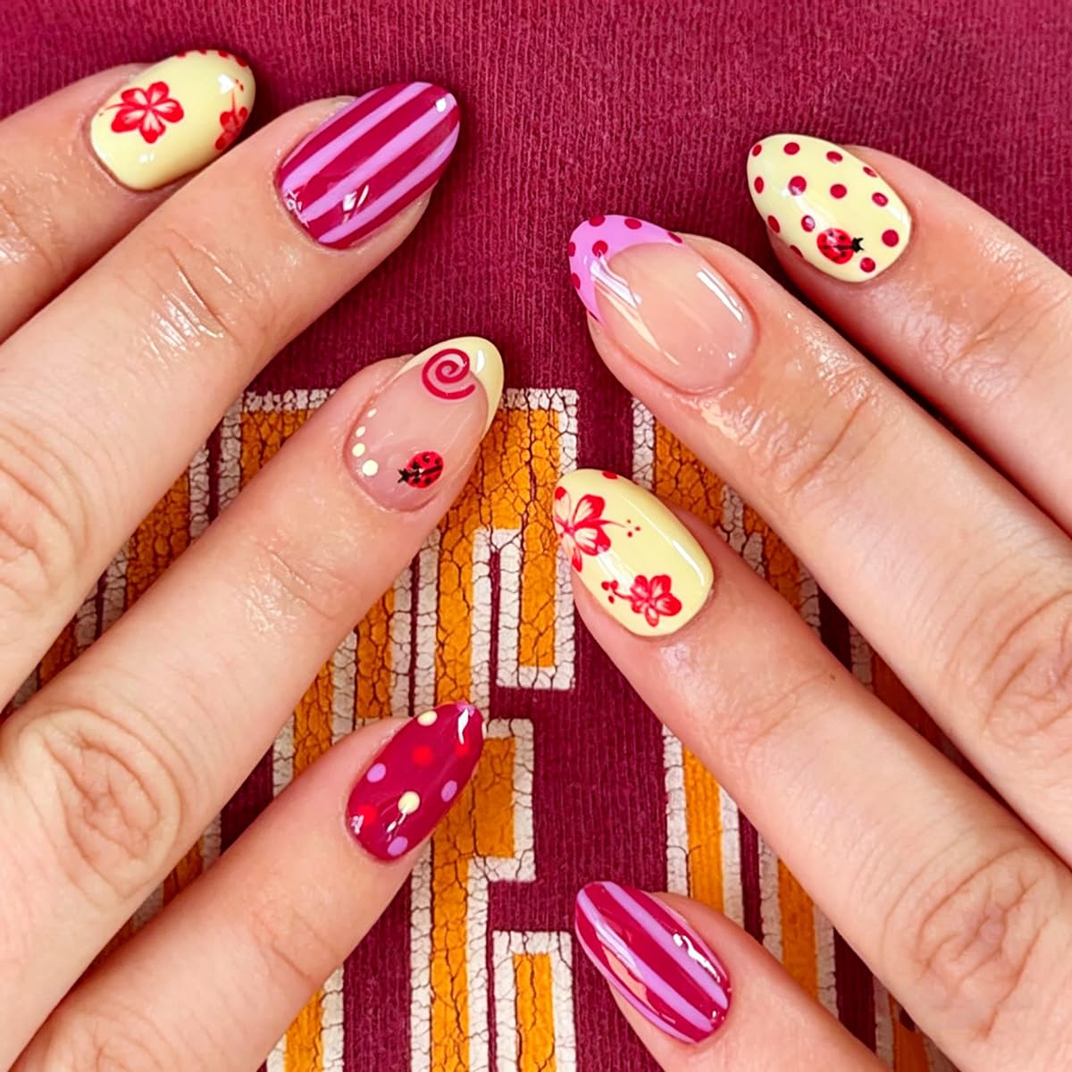 Summer Press on Nails Pink Yellow Fake Nails Short Oval False Nails with Flower Polka Dot Design Artificial Stick on Nails Full Cover Acrylic Glue on Nails for Women Girls Manicure 24Pcs
