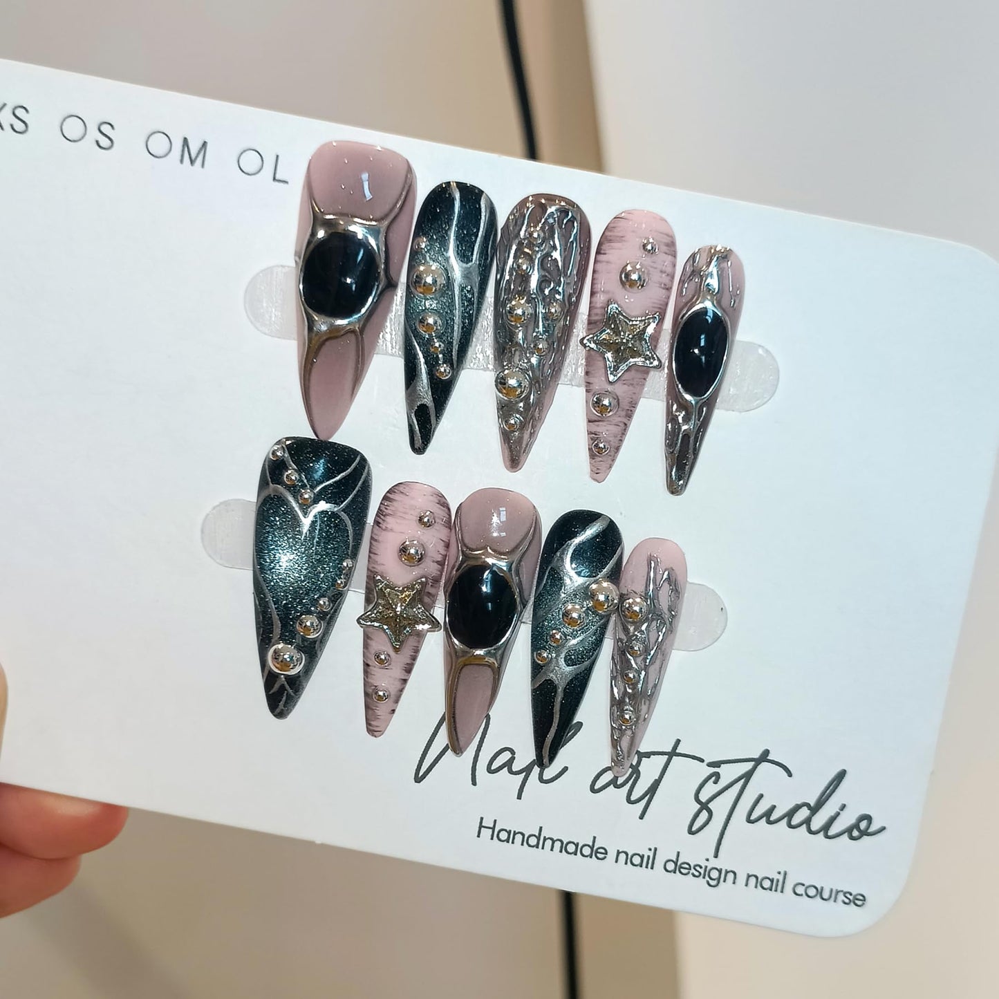 TENPAL Pink Black Press on Nails Long Stiletto,Metal Gothic Fake Nails with Punk Stars Beads,Cat Eye Glitter Edgy Y2K Ins False Nails with Tools,Sweet Grunge Irregular 3D Handmade Nails 10pcs(XS)