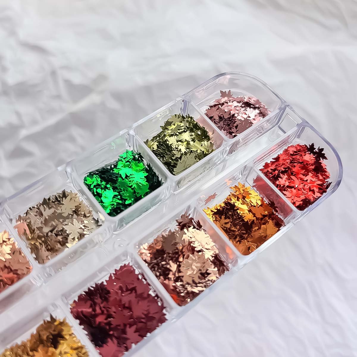 Maple Leaf Nail Sequins 3D Holographic Fall Leaves Glitters Flakes Autumn Nail Art Glitter Sequins Acrylic Nails Supplies Accessories Laser Maple Leaves Flakes for Women DIY Thanksgiving Decoration