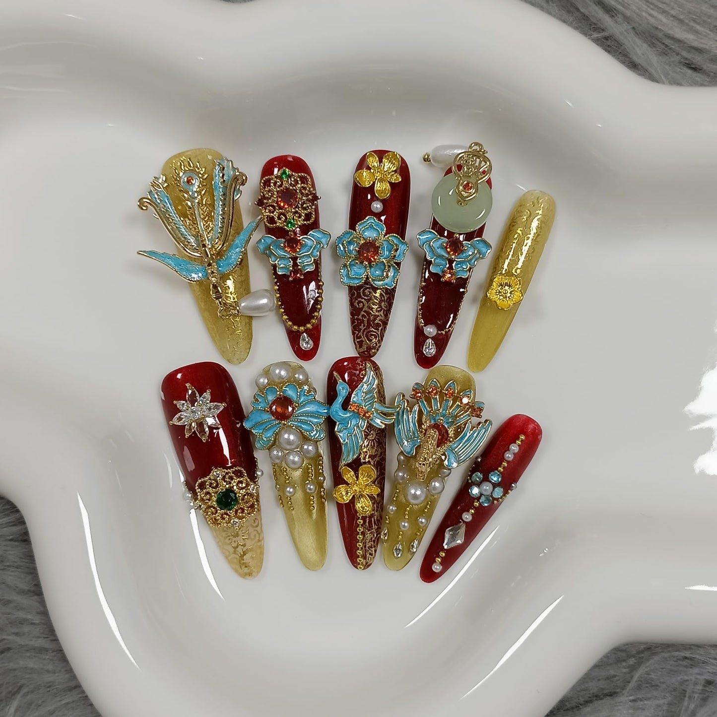 TENPAL 10Pcs Heirloom Chinese Bridal Press On Nails With Tools,Red Gold Phoenix Dragon Designs Fake Nails Long Stiletto,Full Crystals Heavy Relief Luxury Wedding Set Glue on Nails for Cheongsam(XS)