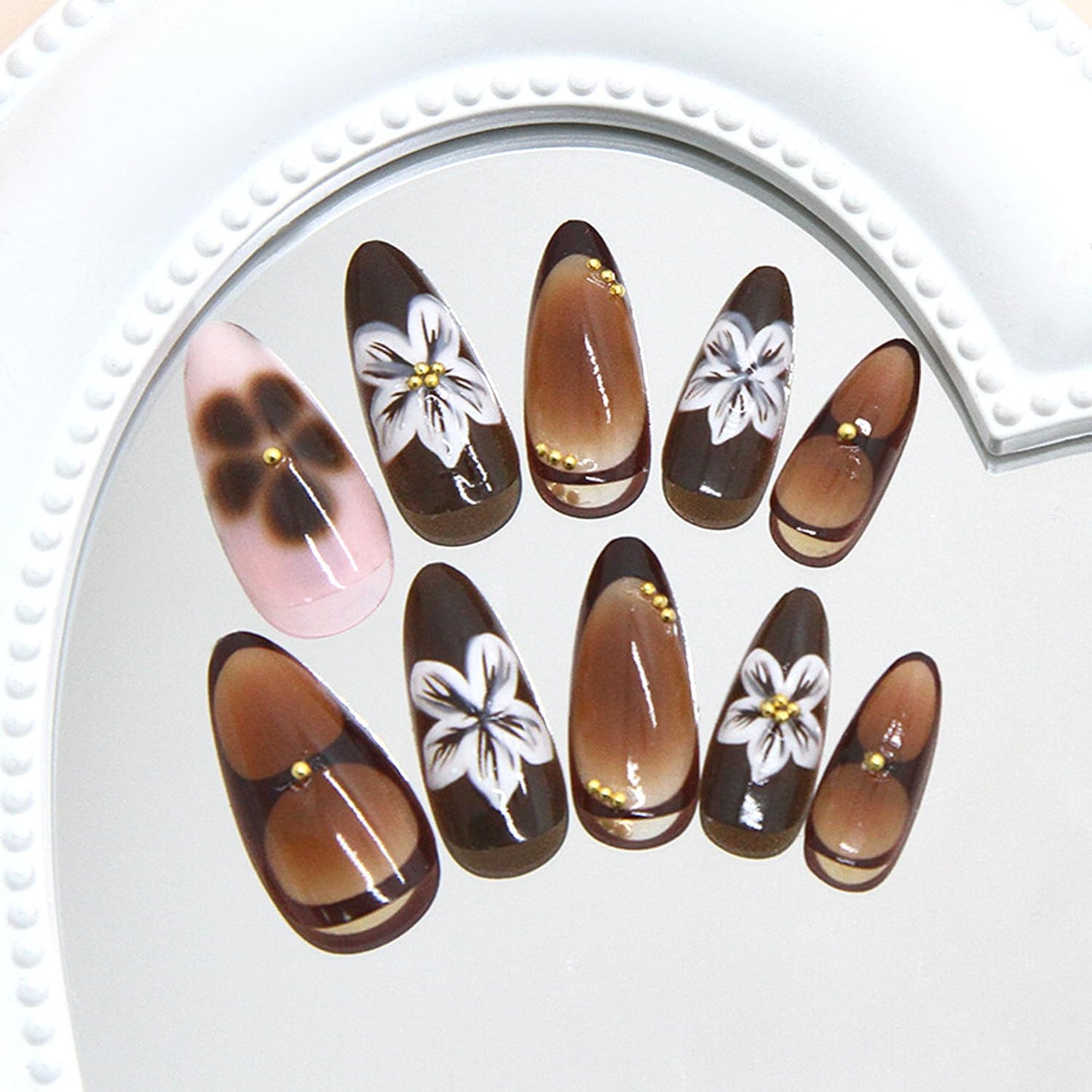 24Pcs Brown French Tip Press on Nails Medium Fake Nails 3D Gold Carved Beads Flower Design Glossy Full Cover Acrylic False Nail Glue on Artificial Nails Glossy Stick on Nail for Women Manicure Set