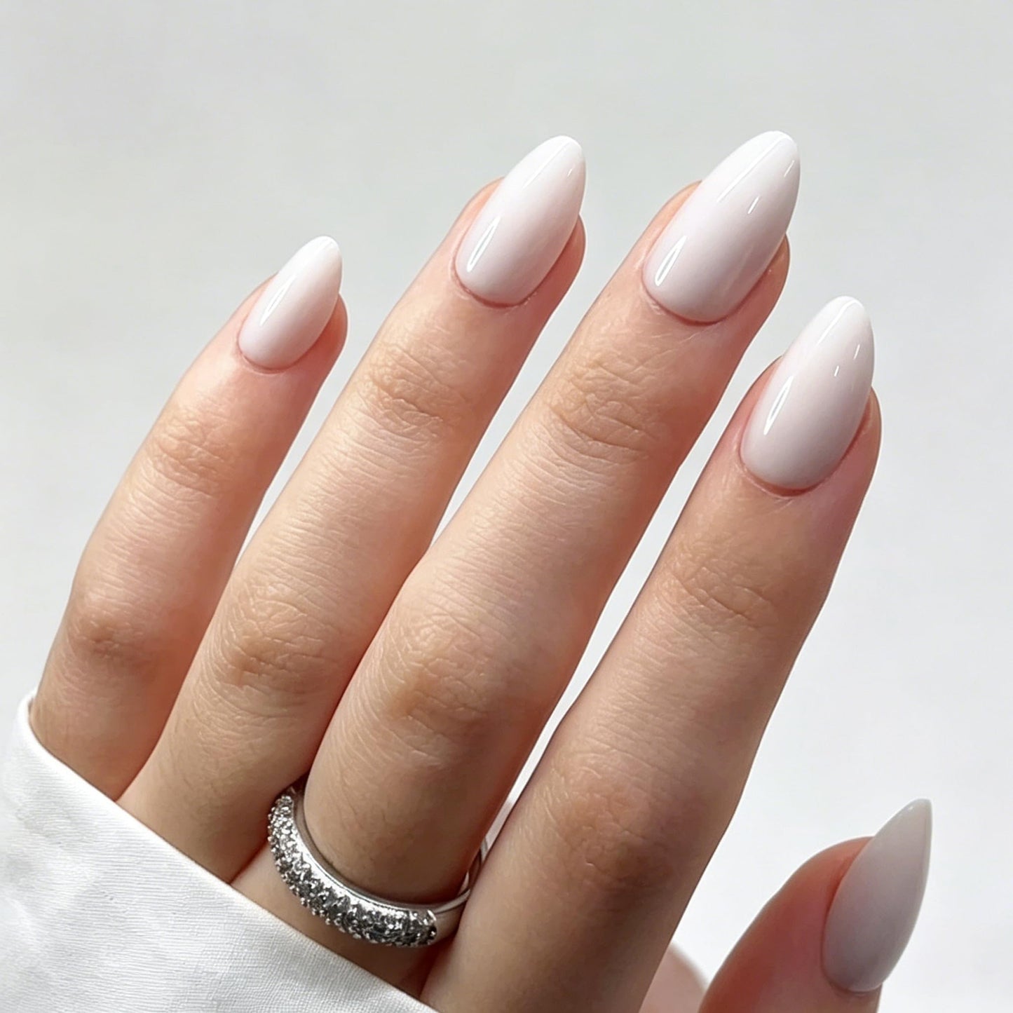 Bonitiva Short Almond Press On Nails, Glossy White Soft Gel Reusable, 32PCS 16 Sizes, Salon Quality Long Lasting Fake Nails with Nail Glue & File Kit for Women Girls, Daily Wear