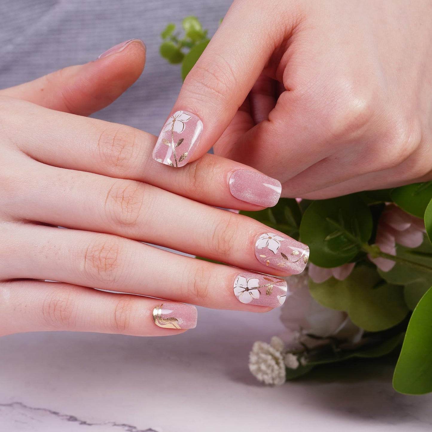 DANNI & TONI Semi Cured Gel Nail Strips Flower Nude Pink Cat Eye Gel Nail Stickers 28 Stickers Gift for Woman | Floral Grace