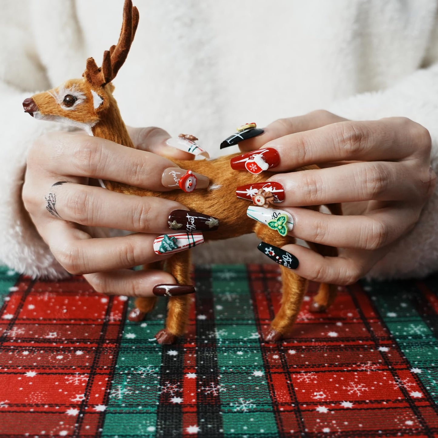 Tesytto Christmas Press on Nails Medium Coffin Colorful Fake Nails with Cute 3D Elk Santa Claus Xmas Trees Candy Canes Design Winter Handmade Acrylic Nails for New Year (Holiday Gifts,S)