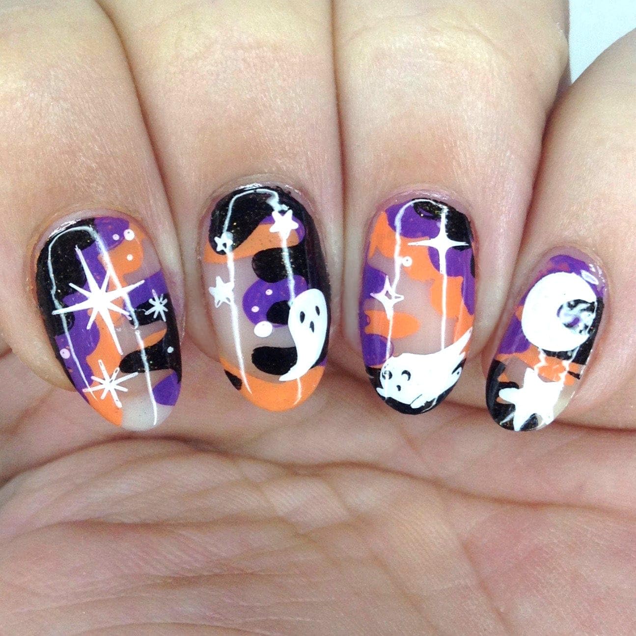 Maniology Boo-gie French Nail Stamping Starter Kit | Halloween French Tip Nail Art with Ghosts, Bats, and Spooky Chic DIY Manicure Designs (Stamping Plate, Polish, Top Coat, Stamper & Scraper Card)