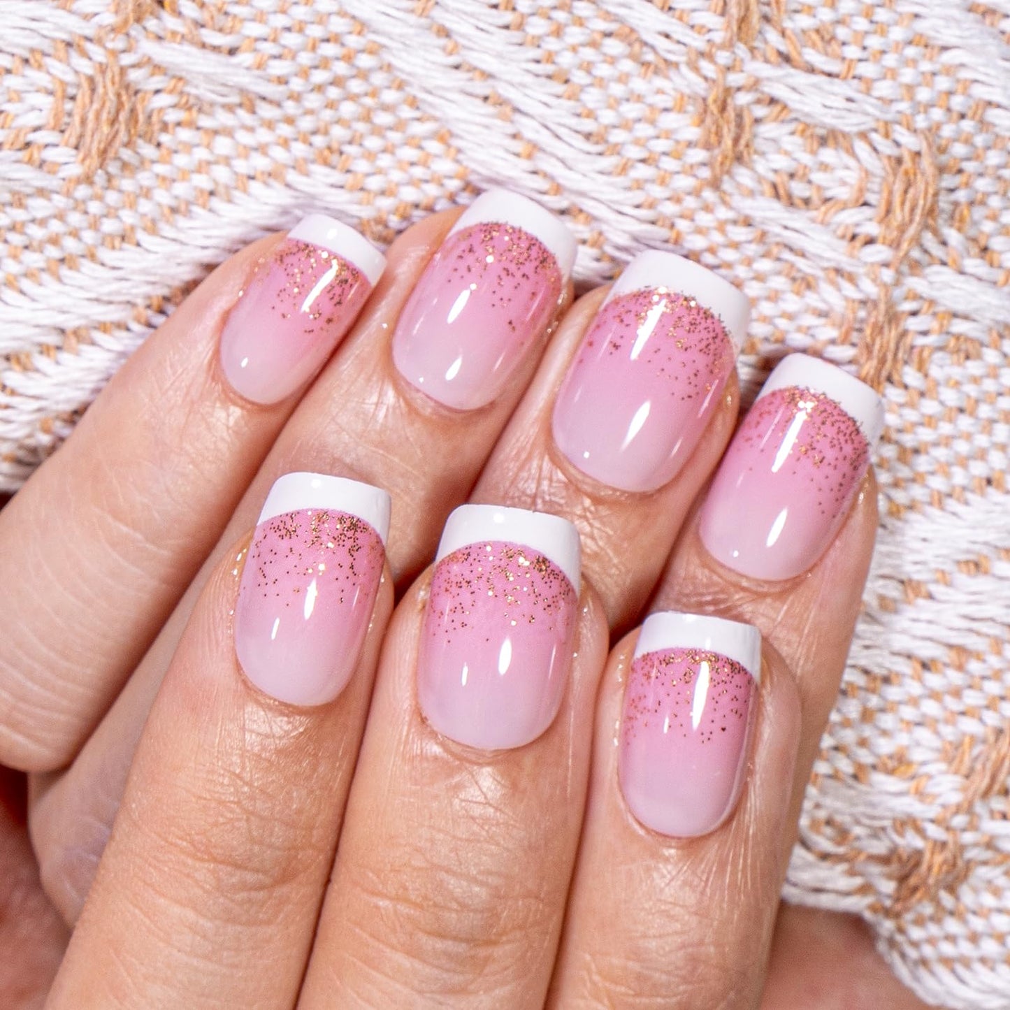 CurvLife Press On Nails Kit - Full Cover False Nail Tips with Trendy Designs, Reusable & Glue Included - Easy Application Nail Accessories for Women (cat eyes, Medium)