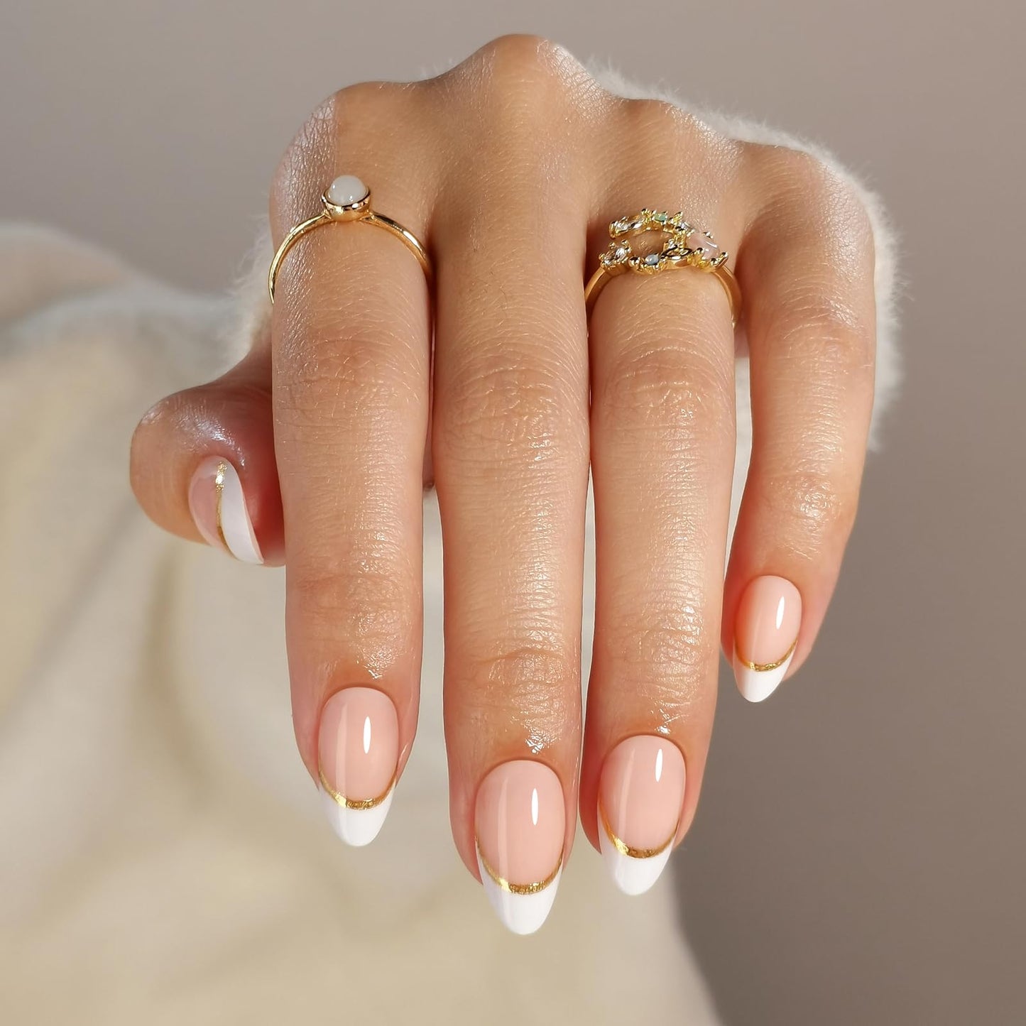 SHANGMENG White French Tip Press on Nails with Gold Line Design - Soft Gel Almond Nails Short for Women, Glossy Glue on Nails with Glue in 16 Sizes - 32 Reusable Fake Nails, Gold Ribbon