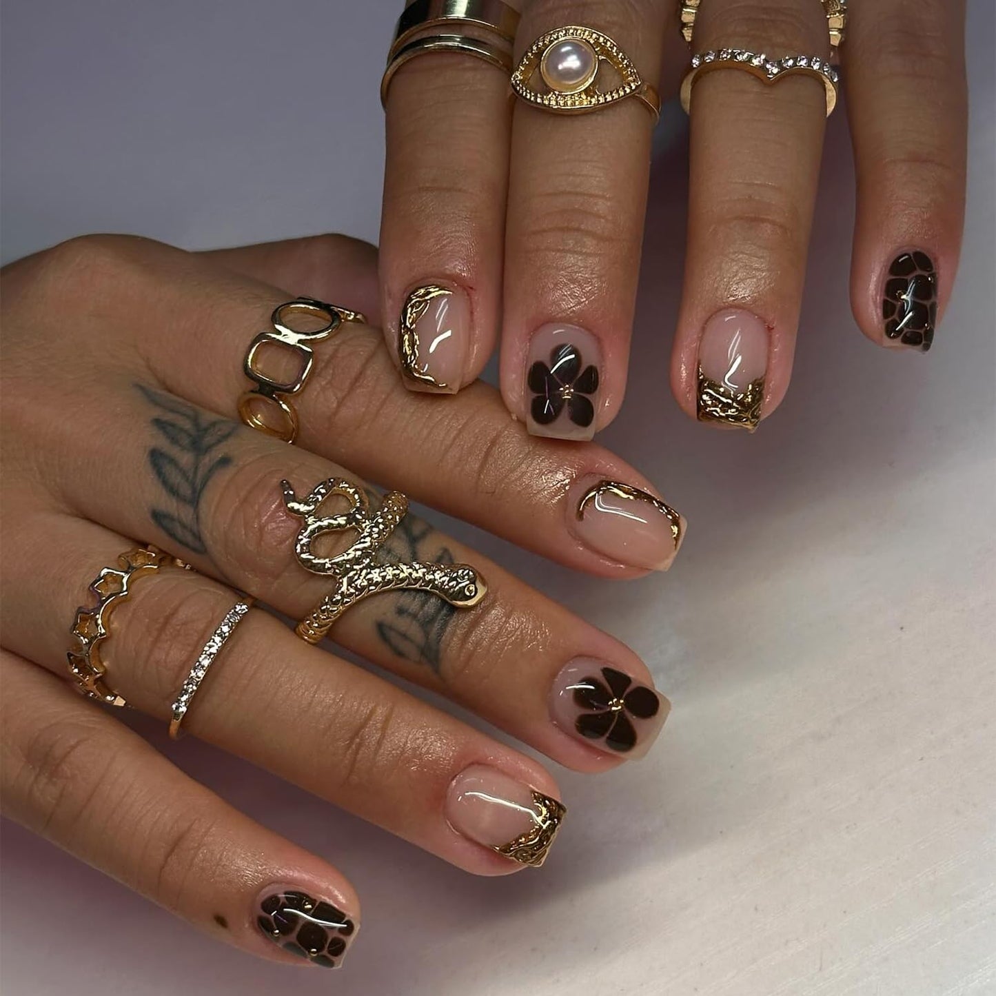 Gold French Tip Press on Nails Short Square Fake Nails with Flower Leopard 3D Designs Floral Glue on Nail Reusable Artificial Acrylic Extra Short Full Cover Stick on Nail for Luxury Women 24 Pcs
