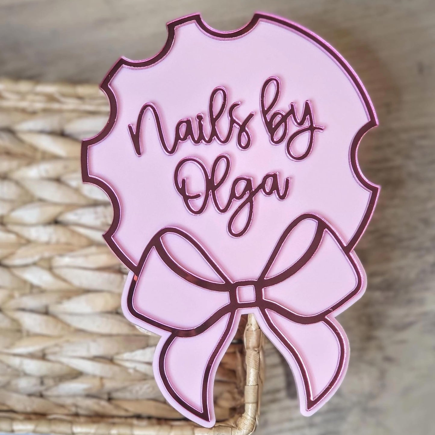 Jasilon Custom Nail Photo Props, Acrylic Nail Picture Props Personalized Logo Nail Tech Decor Plate Nailfie Disk with Social Media Salon Nail Display Stand Nail Polish Display Gifts for Nail Artist