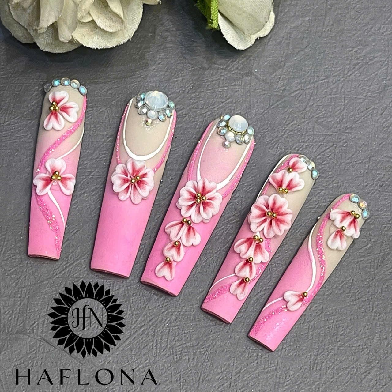 Set 20Pcs White Red Heart 3D Flowers for Nails, Handmade 3D Acrylic Flowers for Valentine - Wedding Nails, Flower Nail Made by Acrylic Powder Design Deco Nail Art Women Girls (15 White Red Heart 2#)