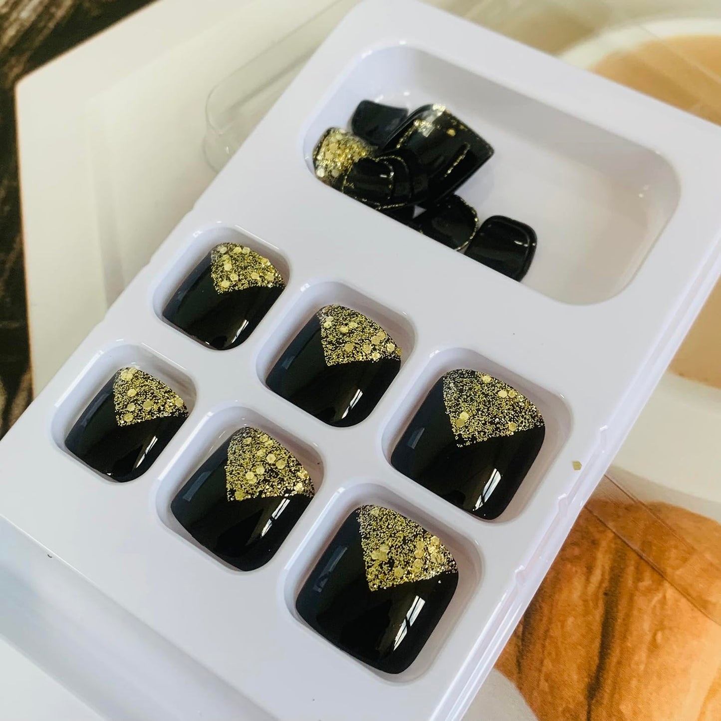Vezocim Black False Nails Sets, Press on Toenails Coffin with Gold Glitter Designs, Full Cover Artificial Acrylic Fake Nails for Toe, Glue on Toenails with Charm, Stick on Toe Nails for Women