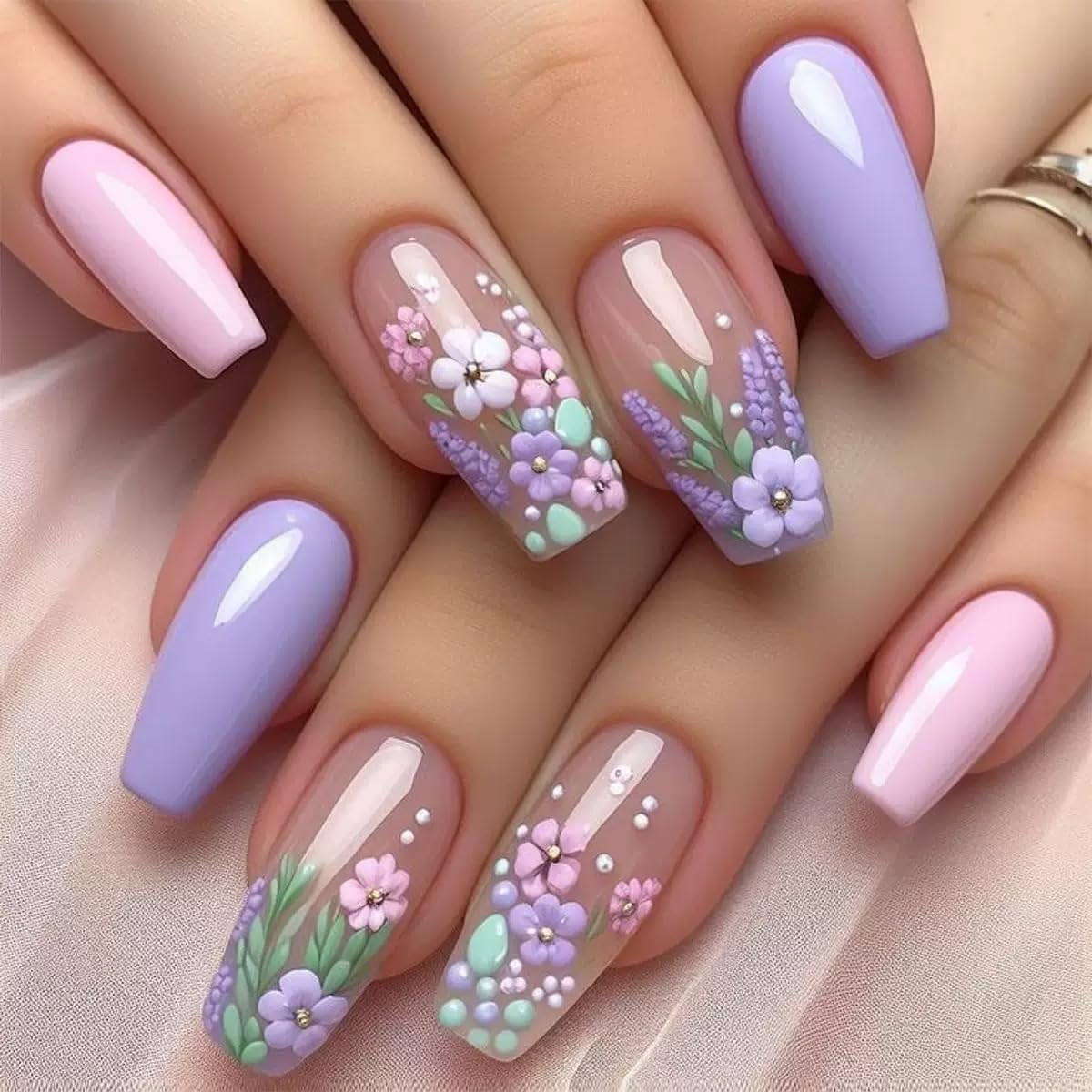 CTTHNBD Press on Coffin Nails - Medium Fake Nails with Flower Design - Purple False Nails Press ons - for Women 24 Pcs