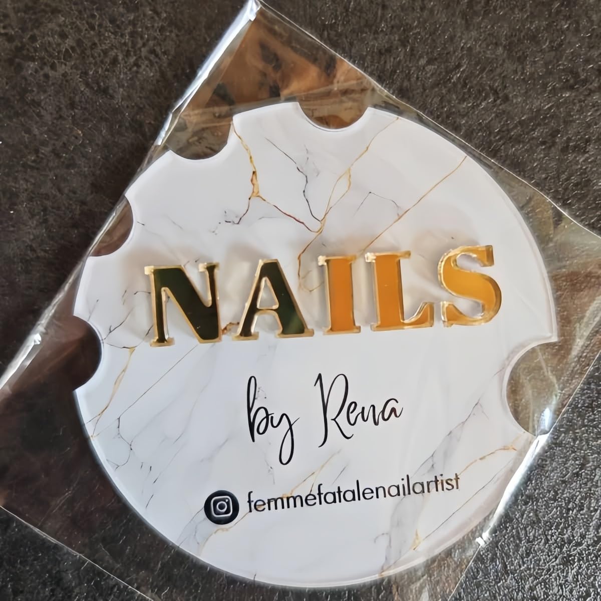 ZYDZKA Custom Nail Salon Prop, Personalized Acrylic Nail Art Board 3D Nailfie Disc with Fashion Design, Reusable Photo Background for Nail Art, Portable Advertising Display Prop for Nail Techs‌