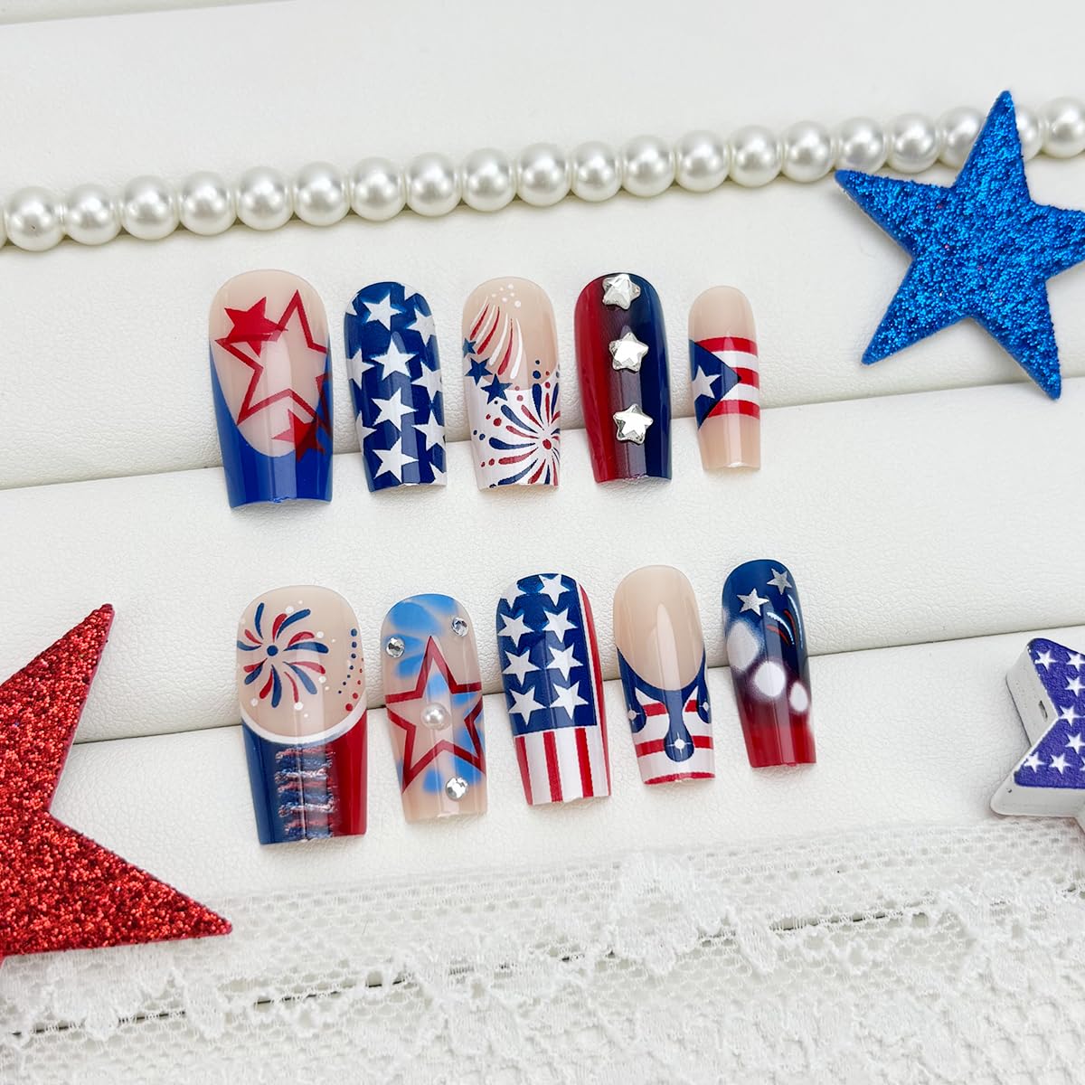 24Pcs 4th of July Press on Nails Medium Square French Tip Fake Nails with Star Rhinestone Design Independence Day False Nails Patriotic Flag Star Glue on Nails for Women Holiday Acrylic Nails