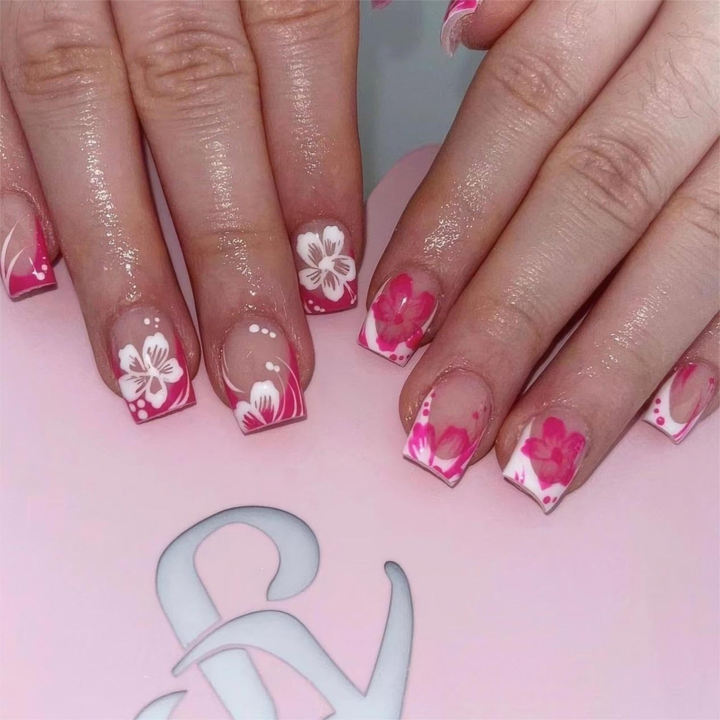 RTKHFZE Short Press on Nails French Tip Nails Press Ons Square Fake Nails with Pink and white Floral Designs False Nails Full Cover Acrylic Nail for Women and Girls 24Pcs