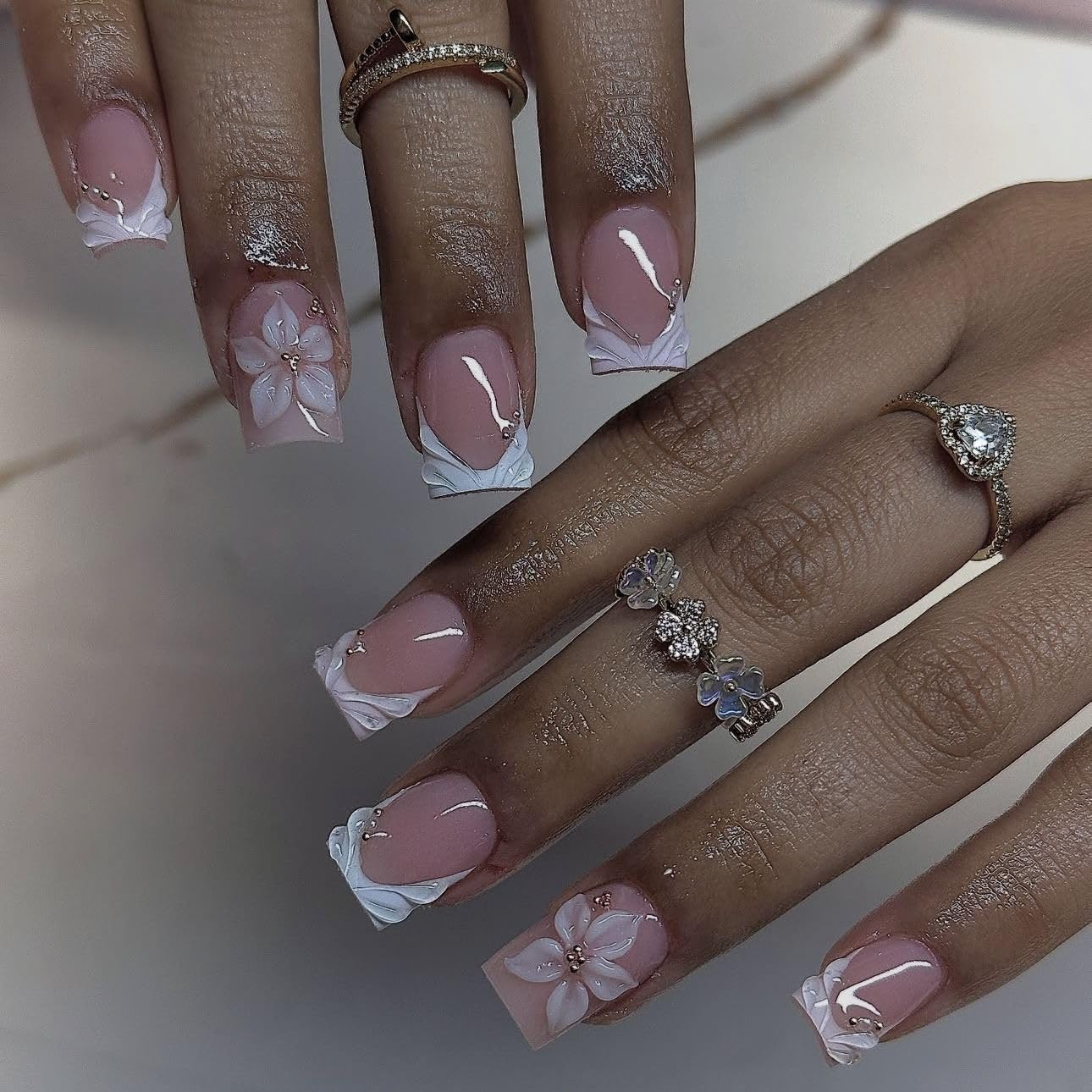 CTTHNBD Short Press on Nails Square - White French Tip Fake Nails with Flower Design - Spring Stick on False Nails - for Women 24 Pcs