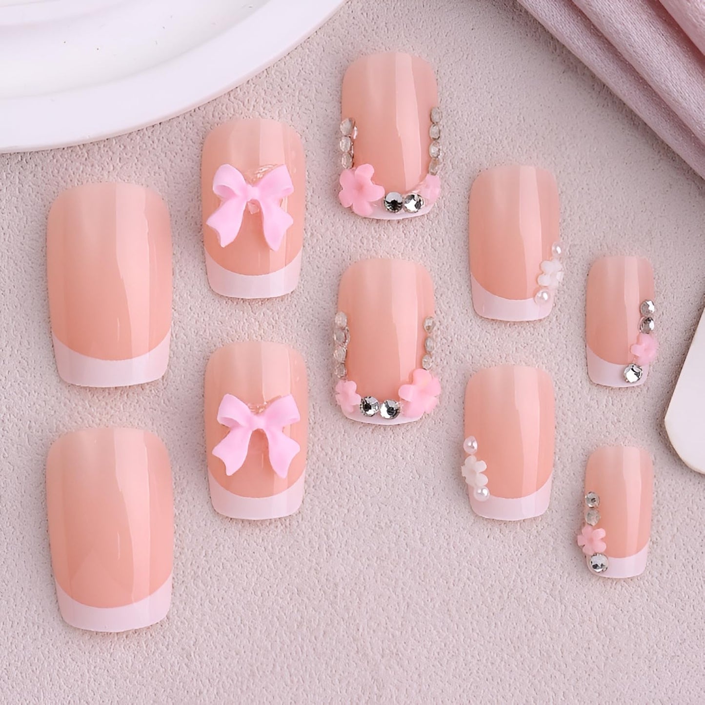 24Pcs French Tip Press On Nails Medium Square Fake Nails Bow Nails Press Ons Rhinestones False Nails With Flower Design Glossy Glue on Nail White French Tip Stick on Nail for Women Set