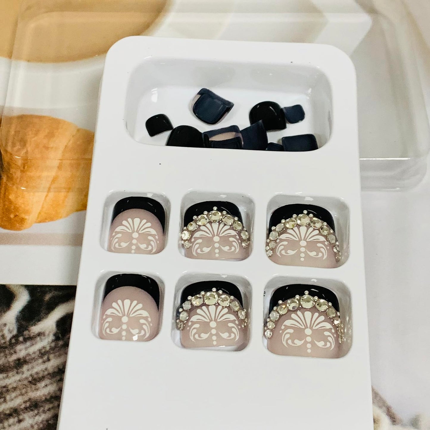 Press on Toenails with Flower Designs, Artificial French Black Fake Nails for Toe, Full Cover Rhinestone Coffin Acrylic False Nails, Glue on Toenails with Charm, Stick on Toe Nails for Women(JZ035)