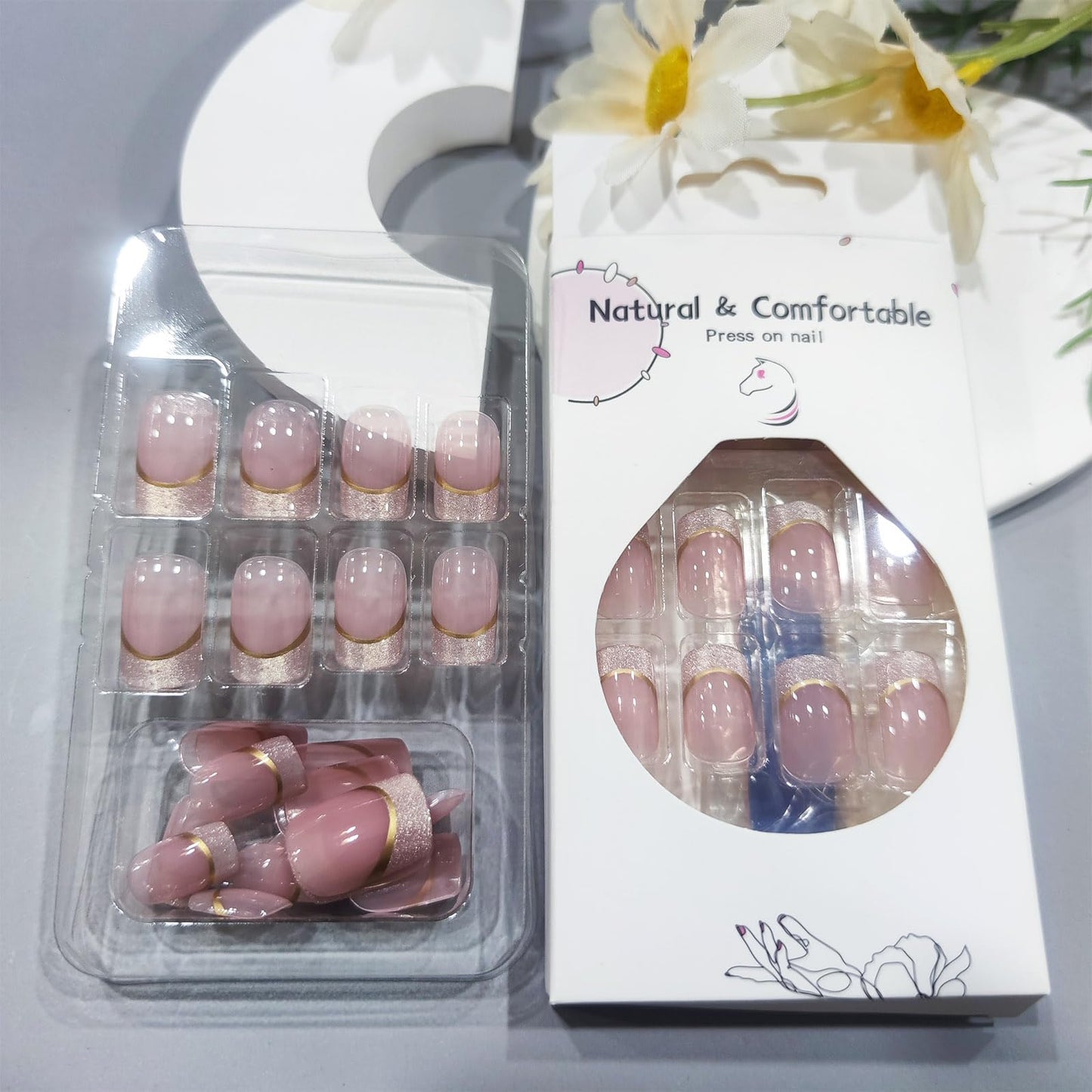 French Tips Press on Nails 24Pcs Glossy Gold Curve Line Short Square False Nails Cat Eye Acrylic Fake Nail Sparkly Polish Stick on Fingernails Polish Gel Glue on Nail for Coquette Women Girls