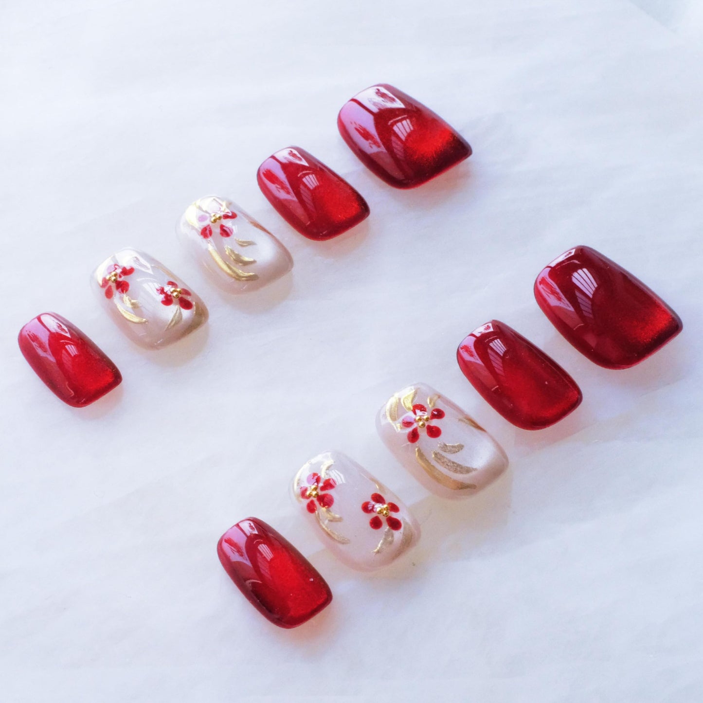 GLORS Press on Nails, Red Plum Embroidery Cat Eye False Nails with Gold Floral Design, Short Square Shape, 10 Pieces (Small, SS)