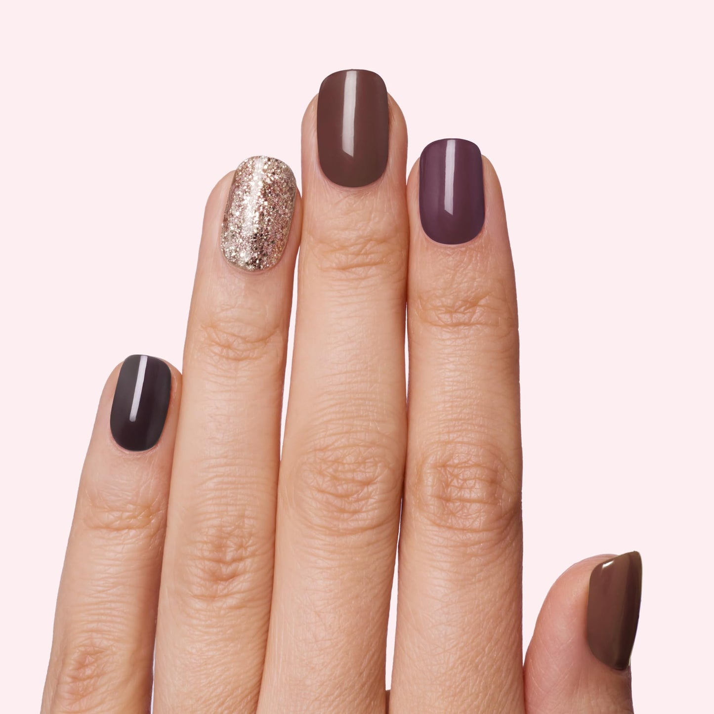 Dashing Diva Gloss Nail Strips 5-in-1 Kit - Best of Browns - UV Free, Chip Resistant, Long Lasting Gel Nail Stickers - Contains 110 wraps, 5 prep pads, 2 nail files